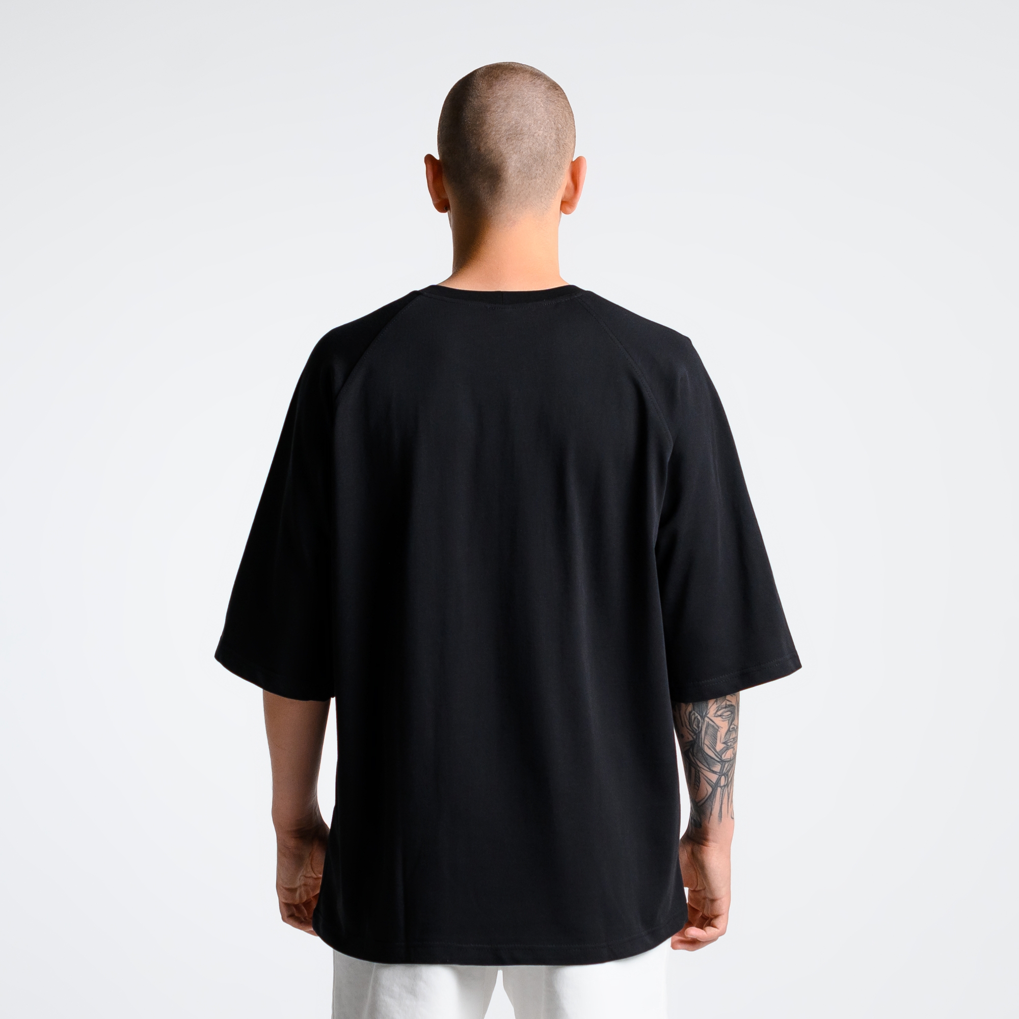 Футболка реглан с удлиненным рукавом