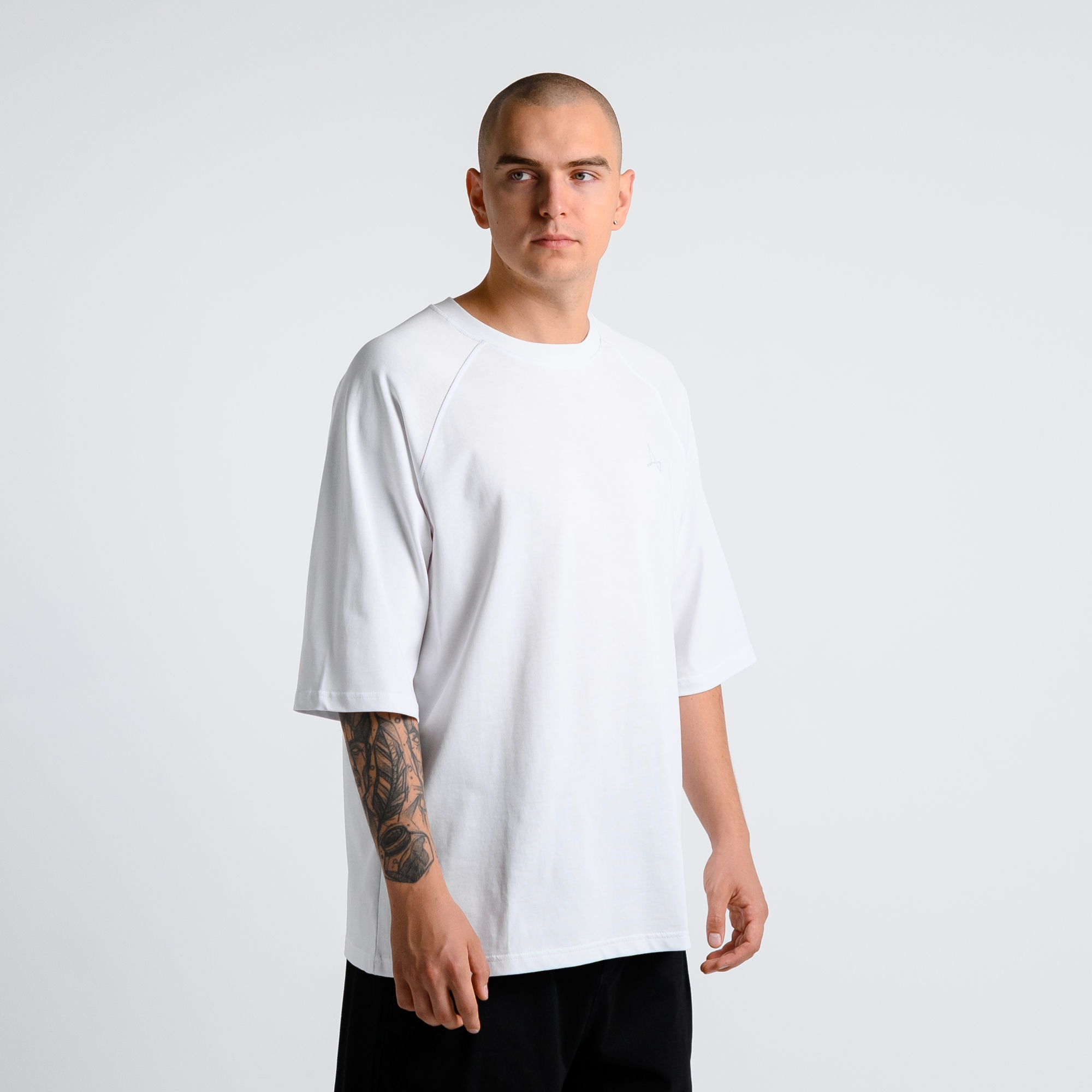 Футболка базовая с удл. рукавом