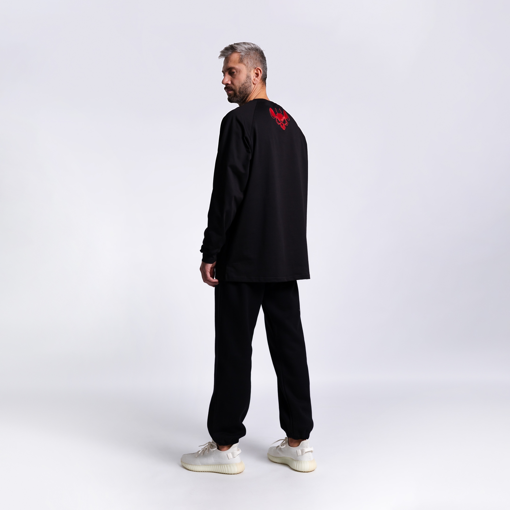 Лонгслив с принтом