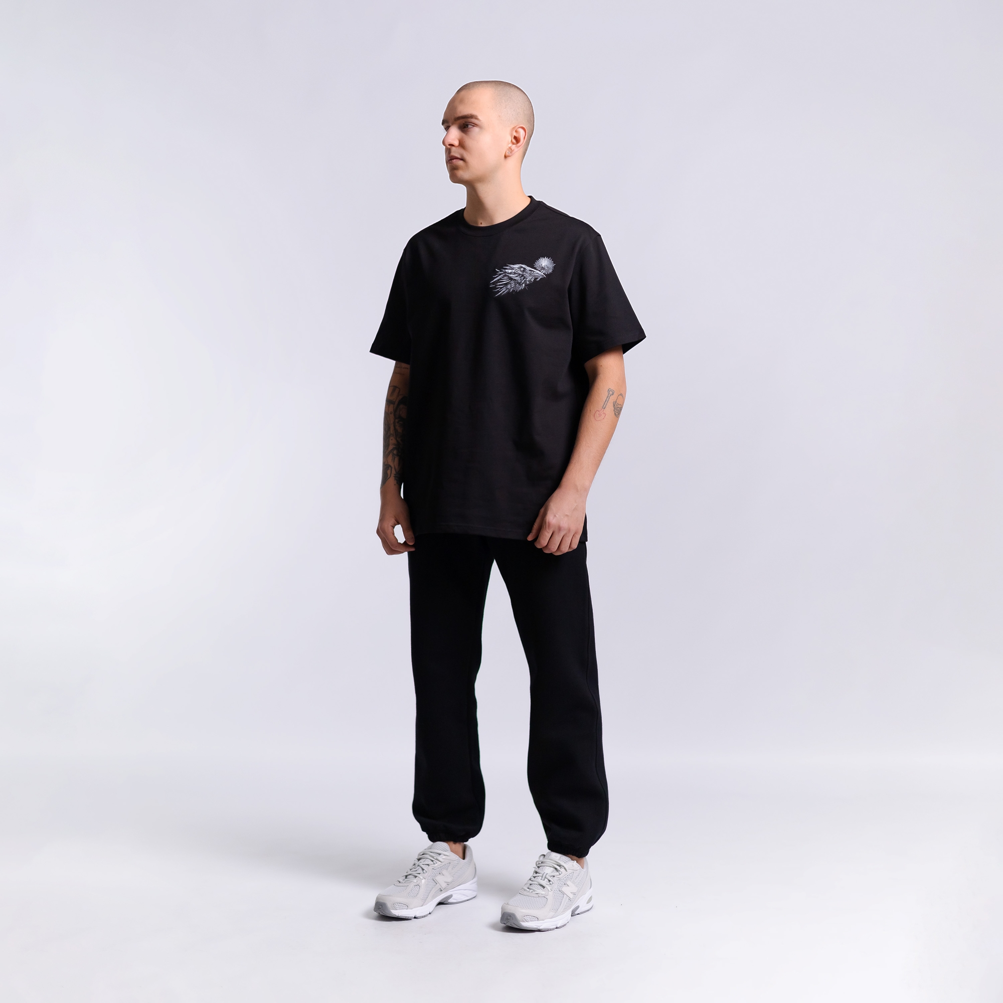 Футболка с вышивкой