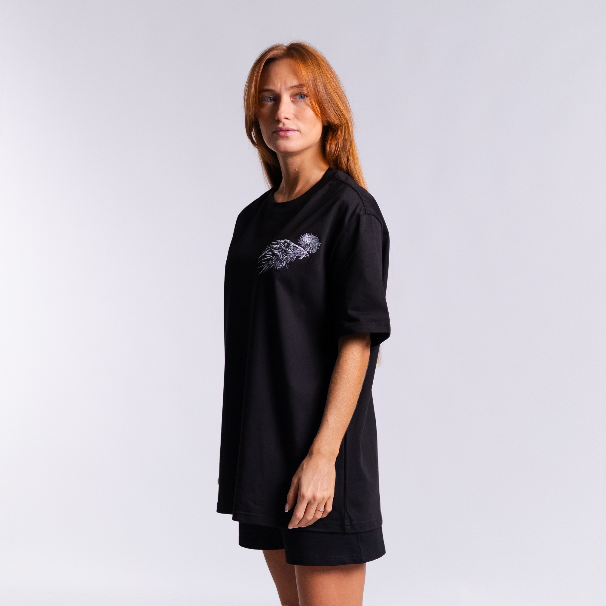 Футболка с вышивкой