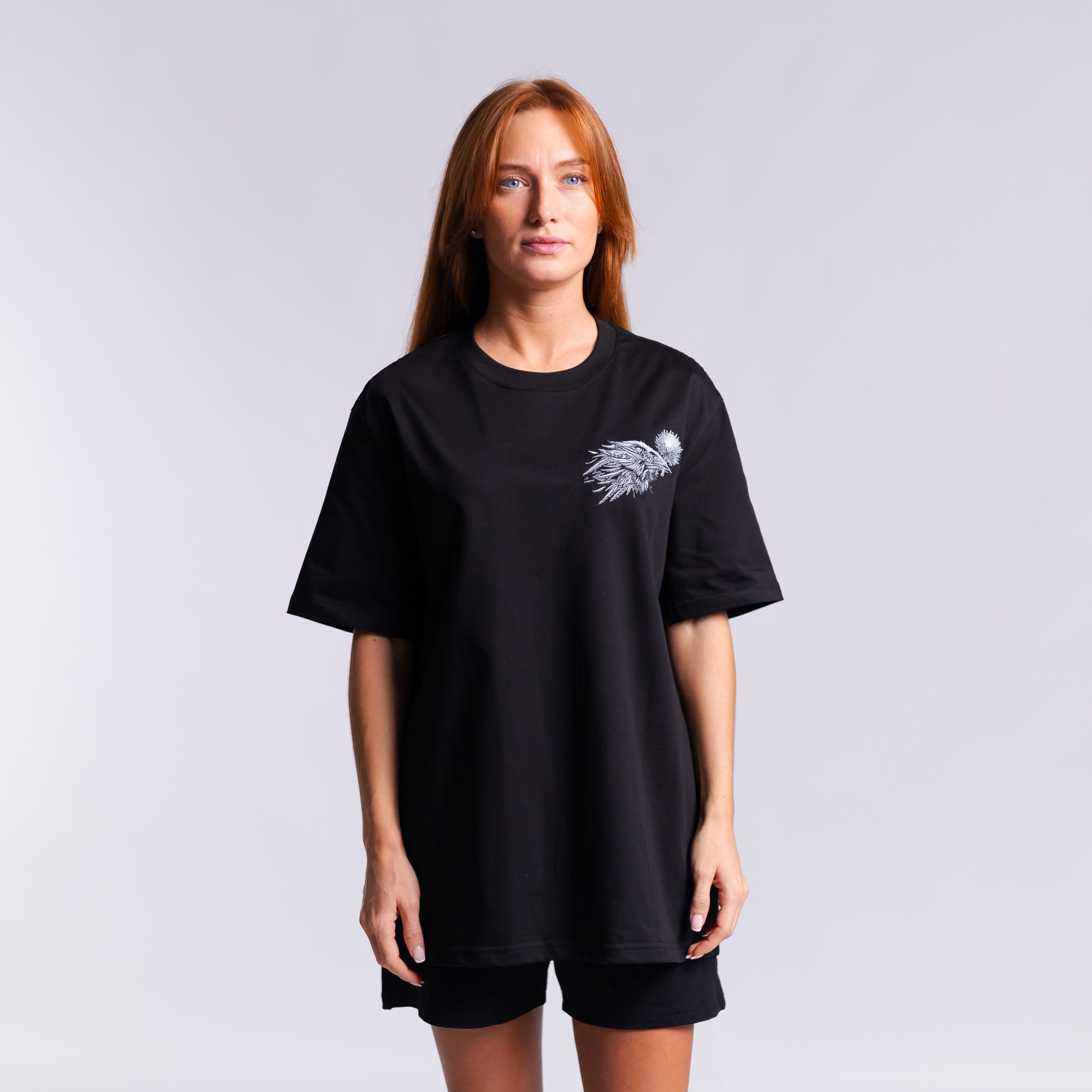 Футболка с вышивкой