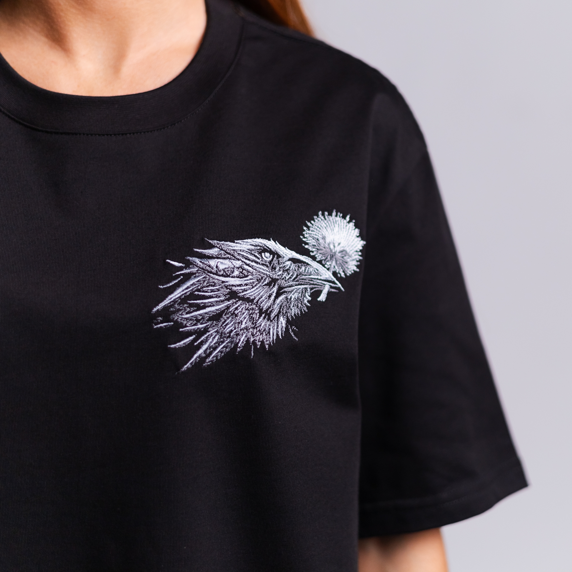 Футболка с вышивкой