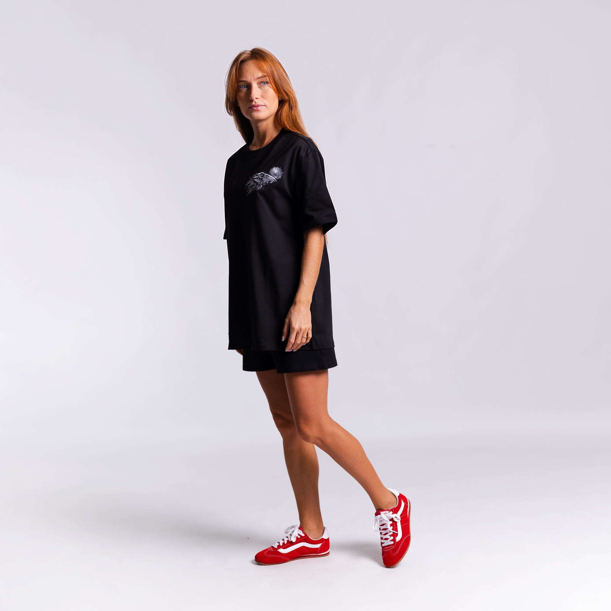 Футболка с вышивкой