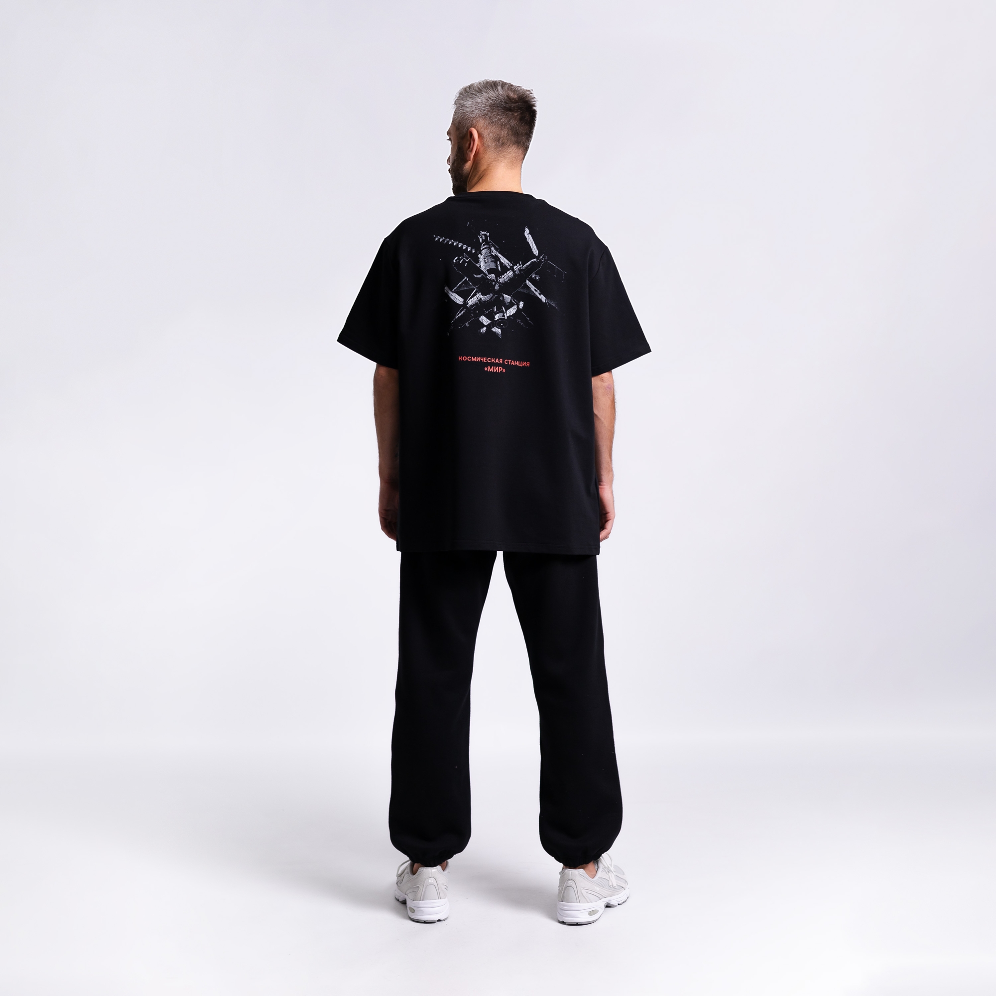 Футболка Станция Мир