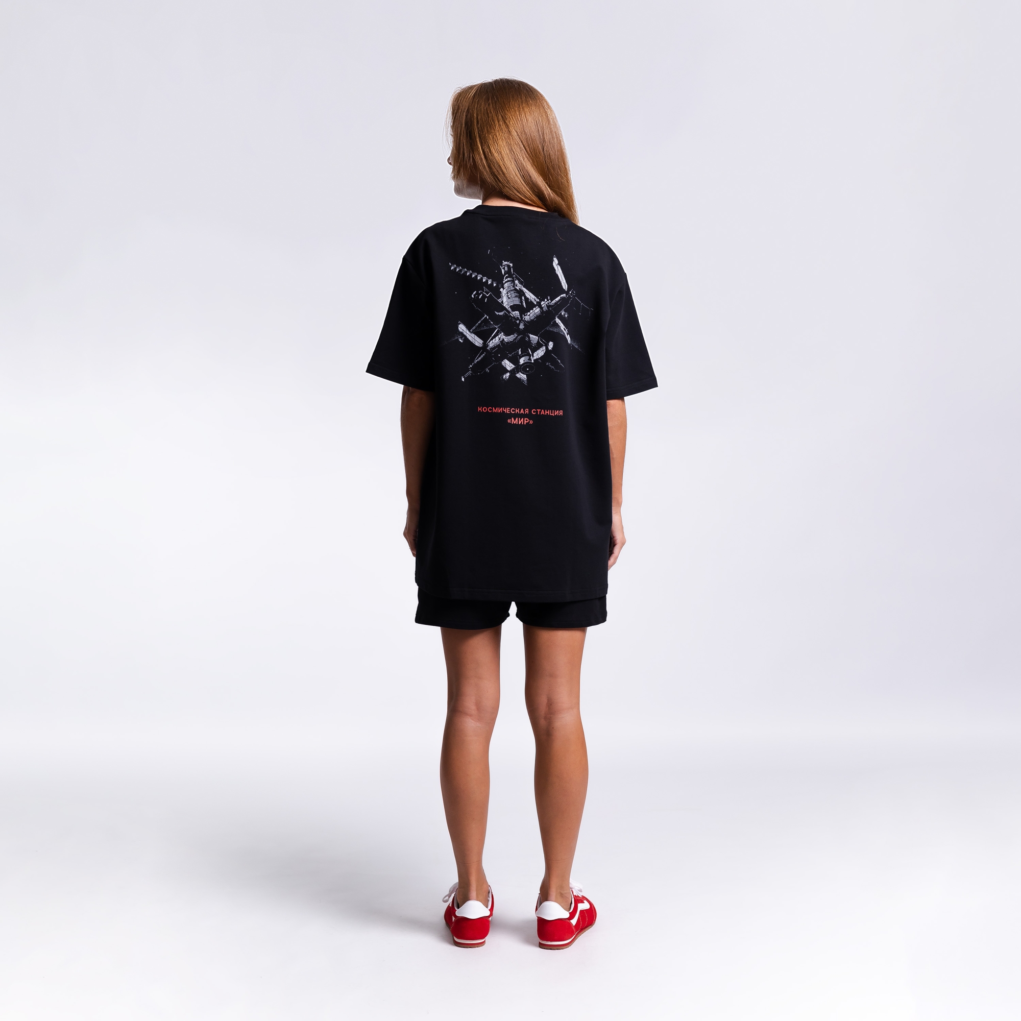 Футболка Станция Мир