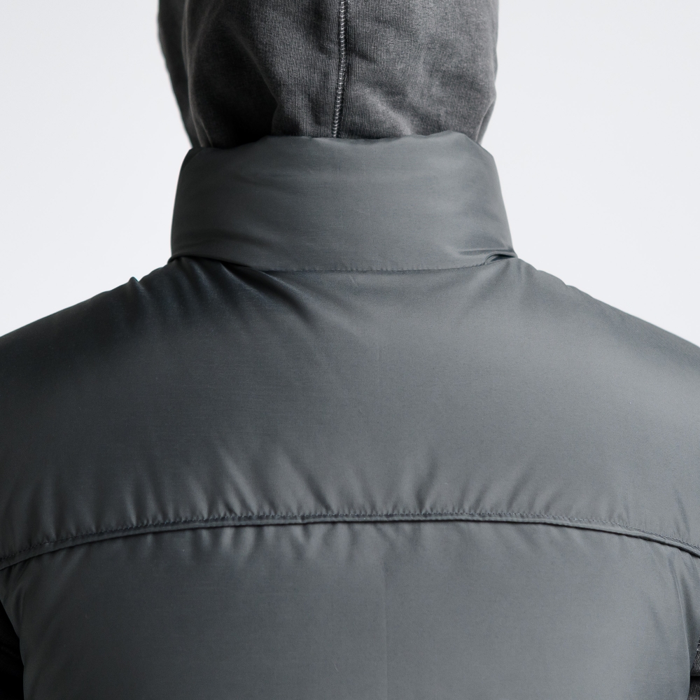 Жилет пуховой Simple