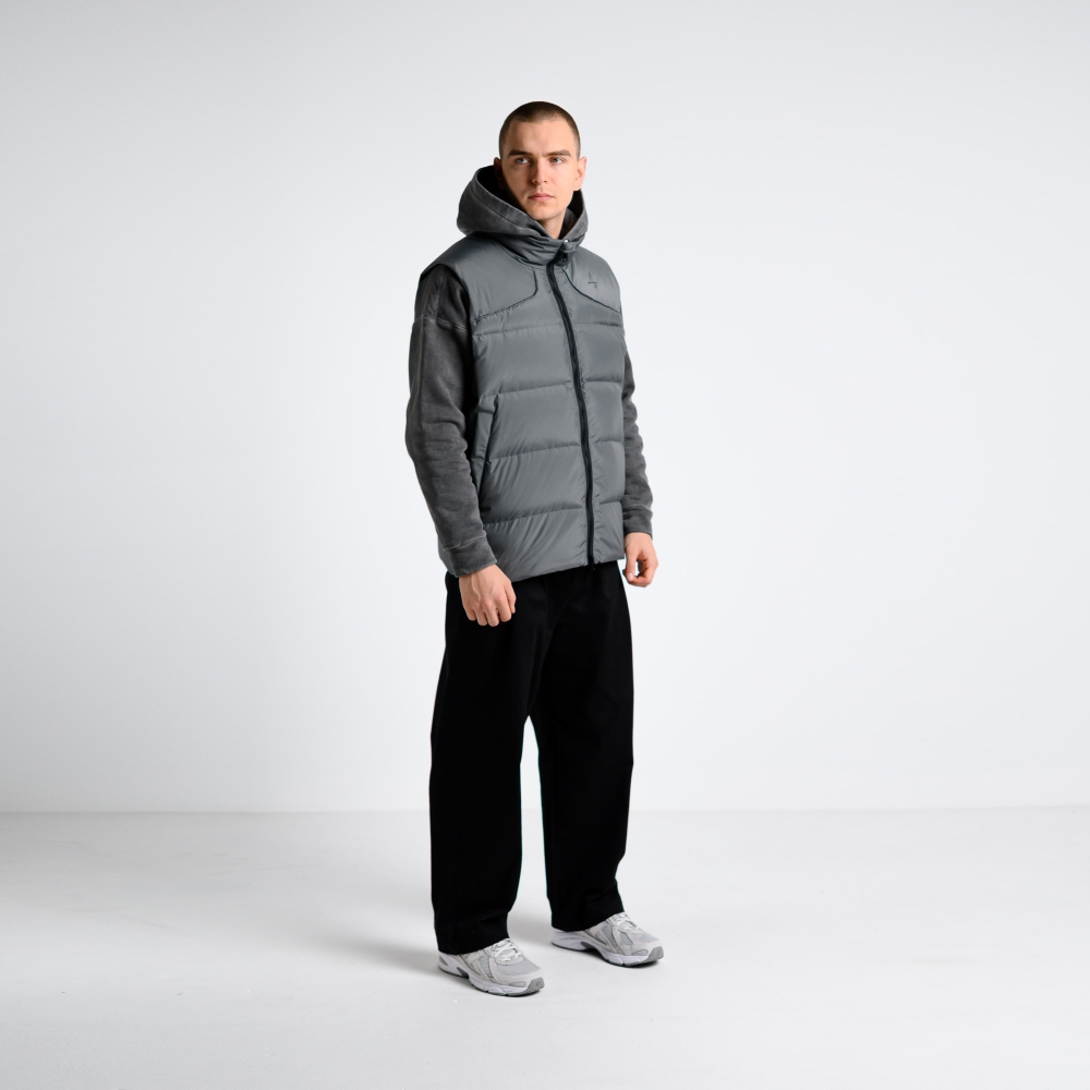 Жилет пуховой Simple