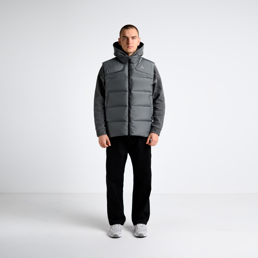 Жилет пуховой Simple