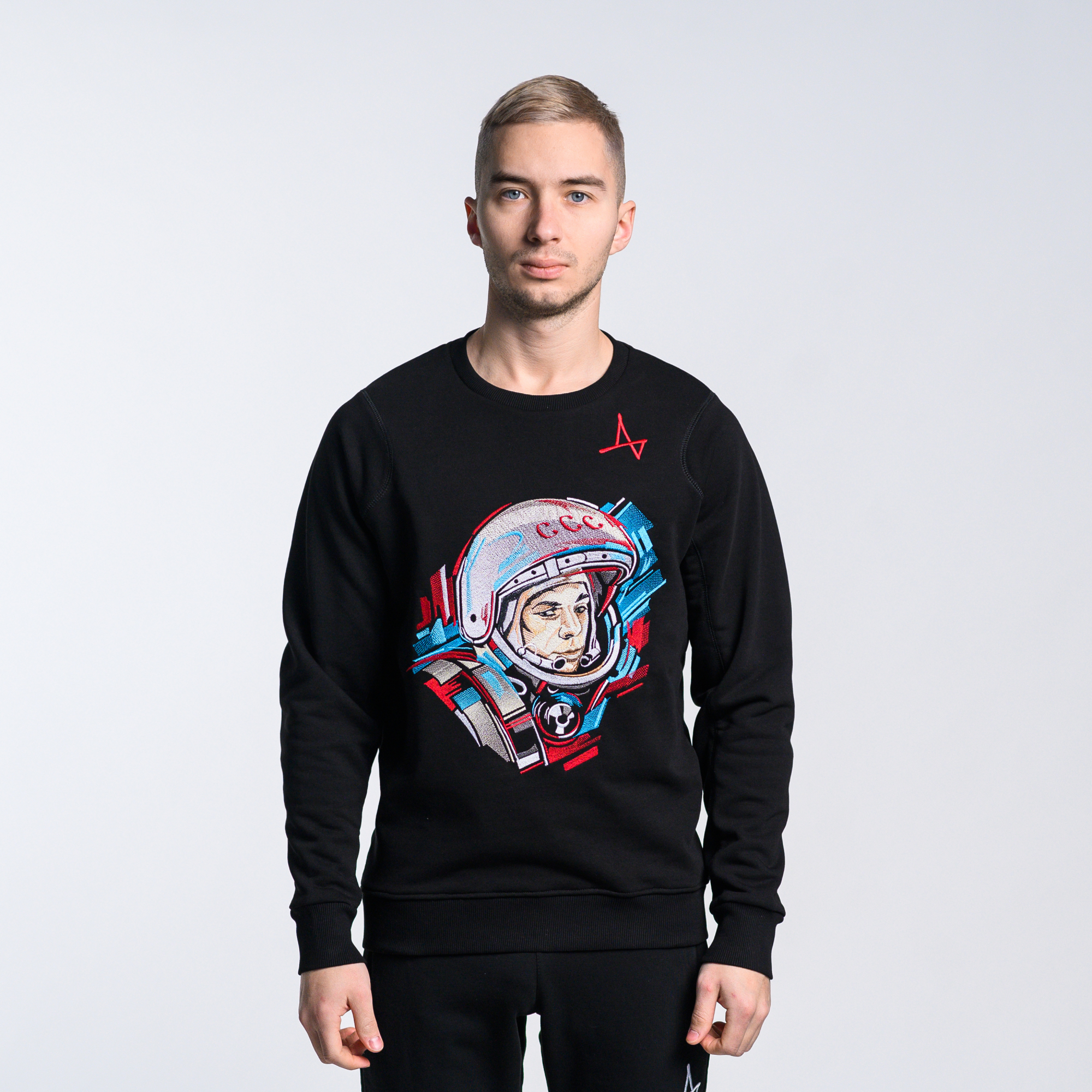 Свитшот Гагарин (вышивка)
