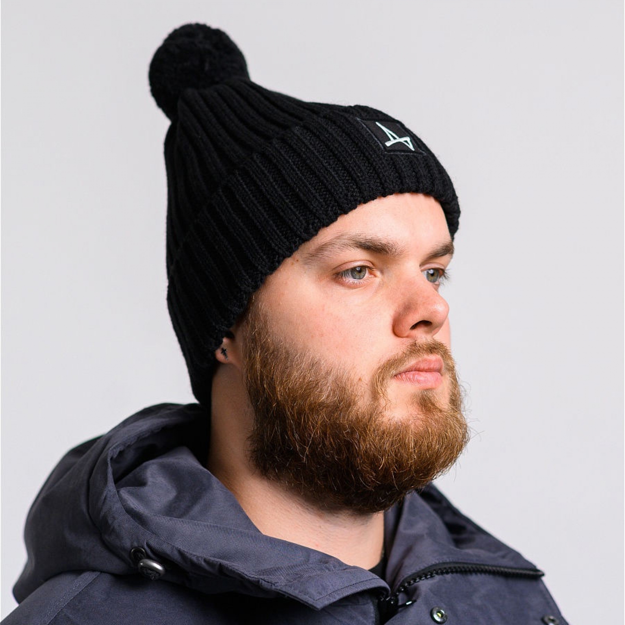 Шапка c помпоном