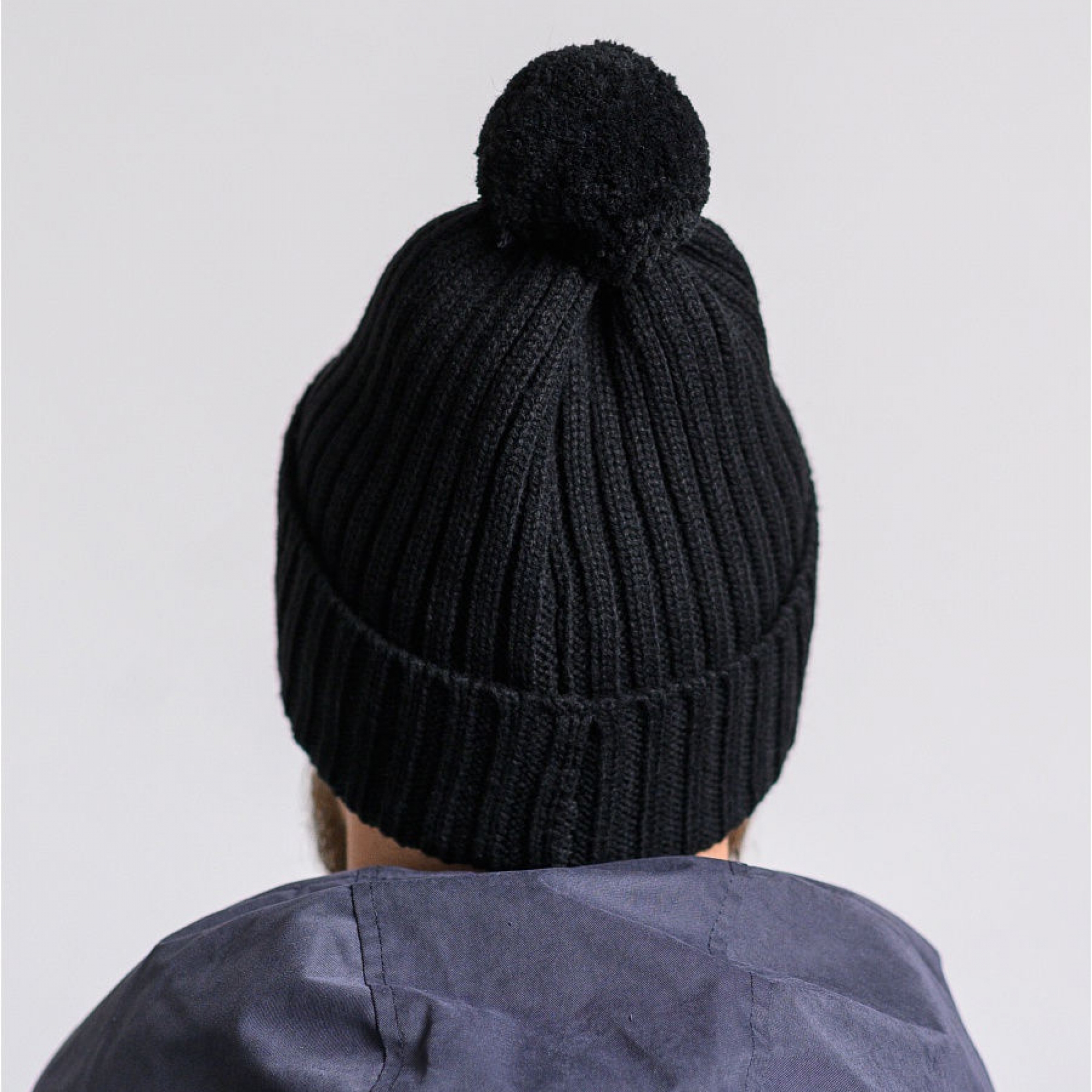 Шапка c помпоном