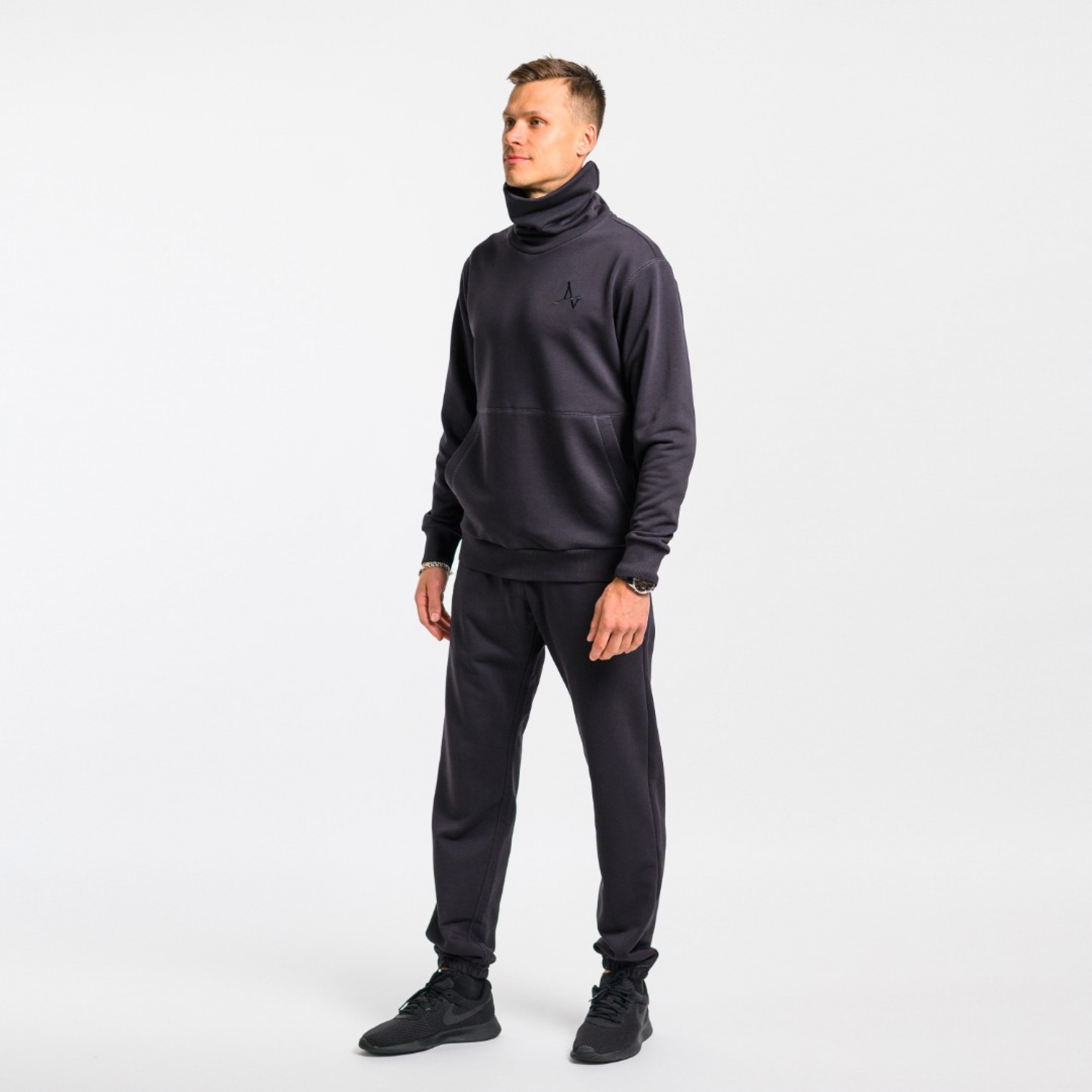 Свитшот с воротом