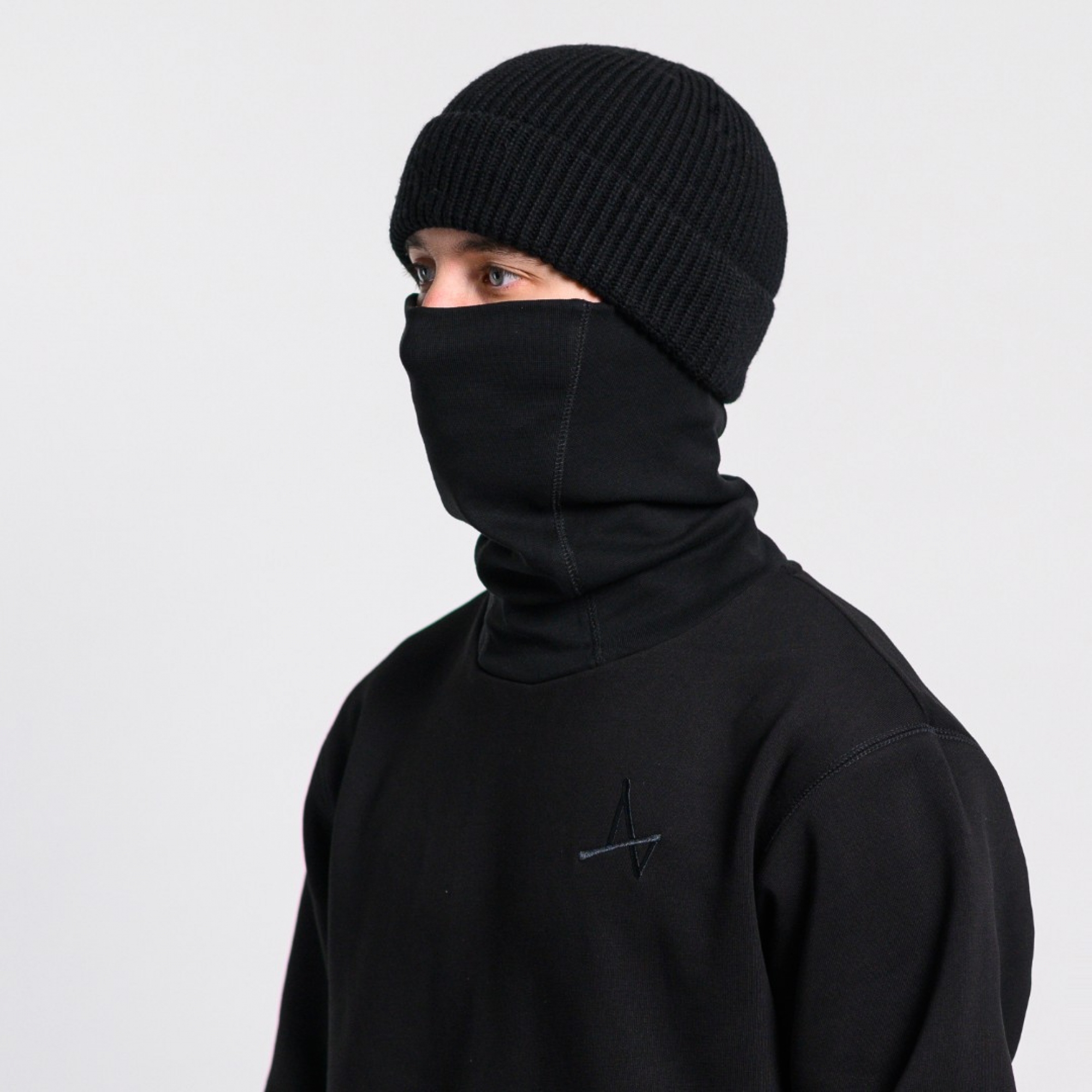 Свитшот с балаклавой