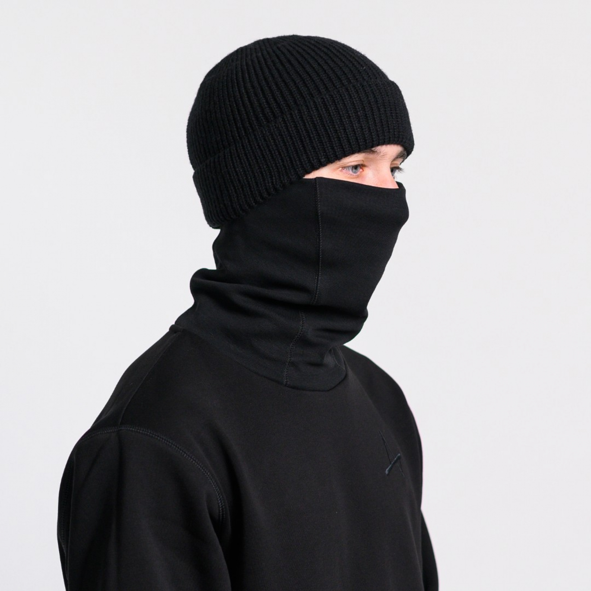 Свитшот с балаклавой