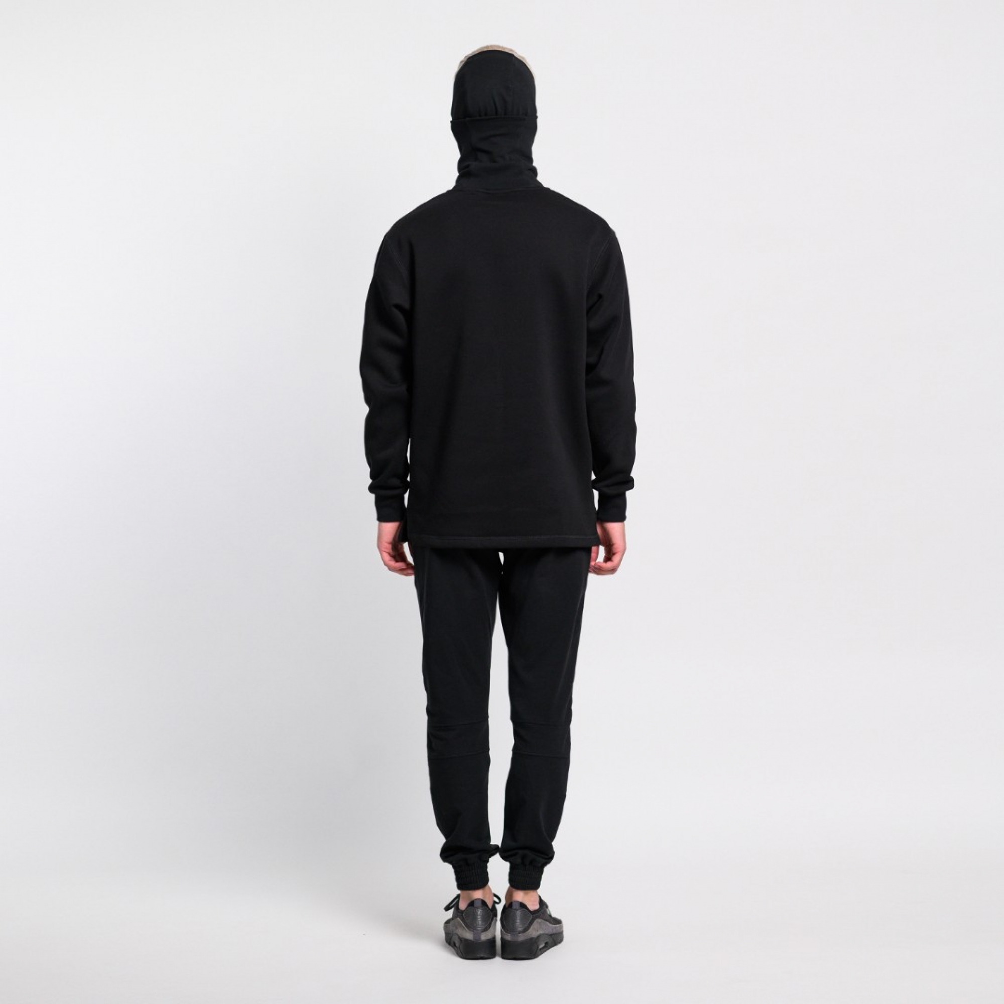 Свитшот с балаклавой