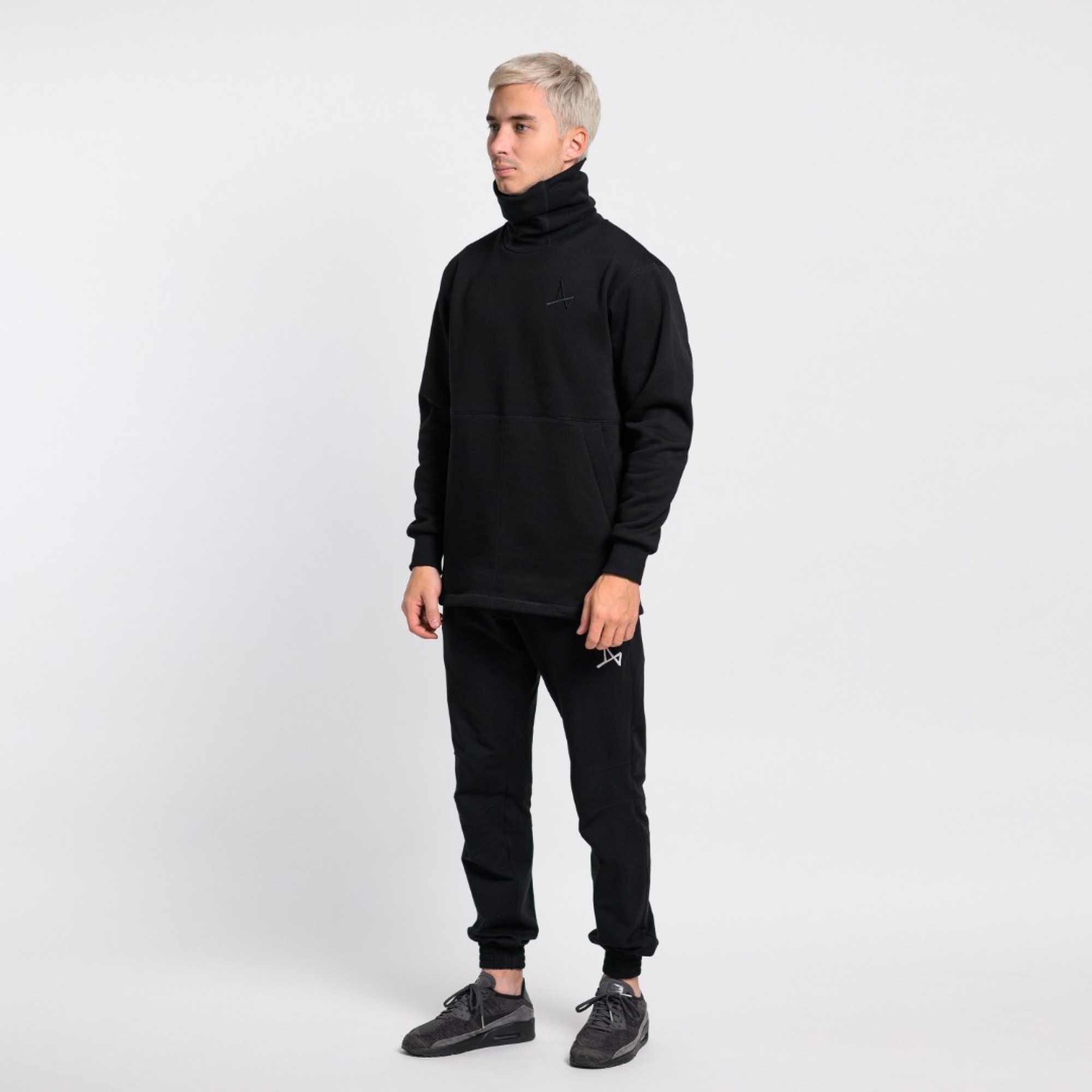 Свитшот с балаклавой