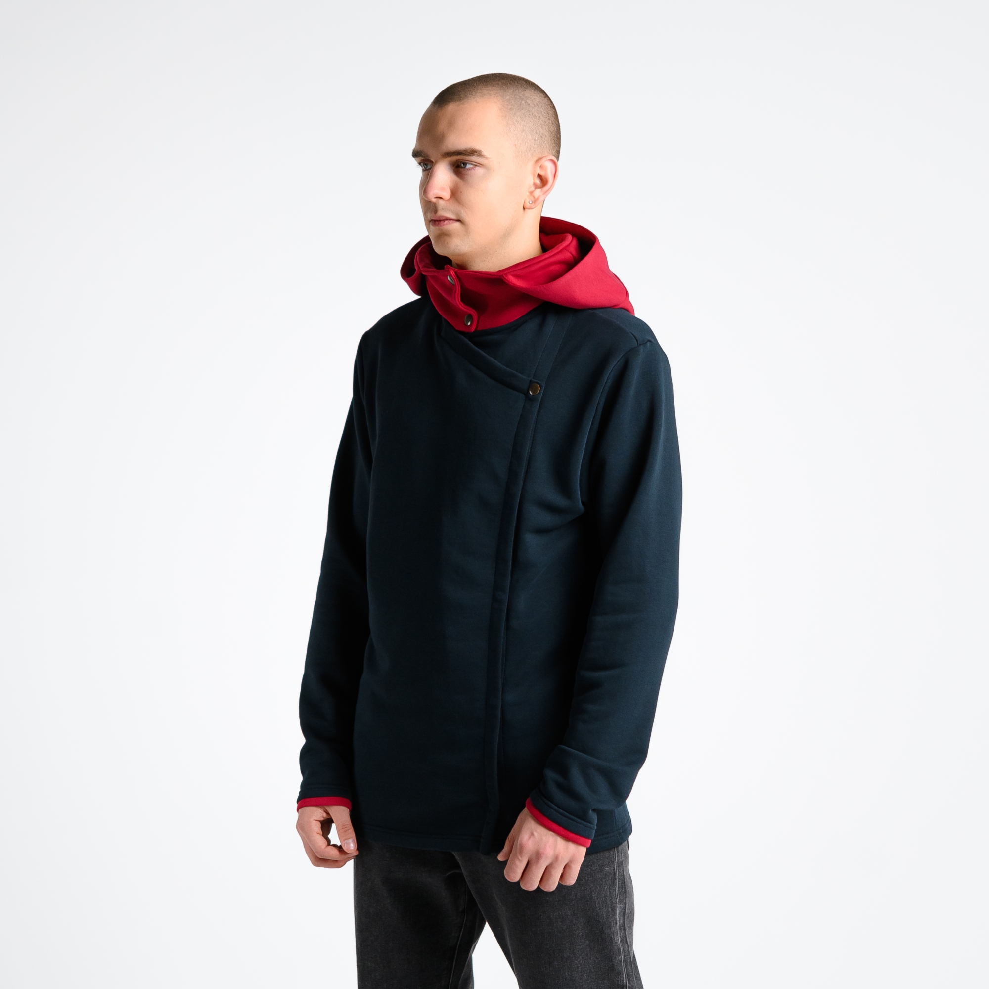 Худи на кнопках