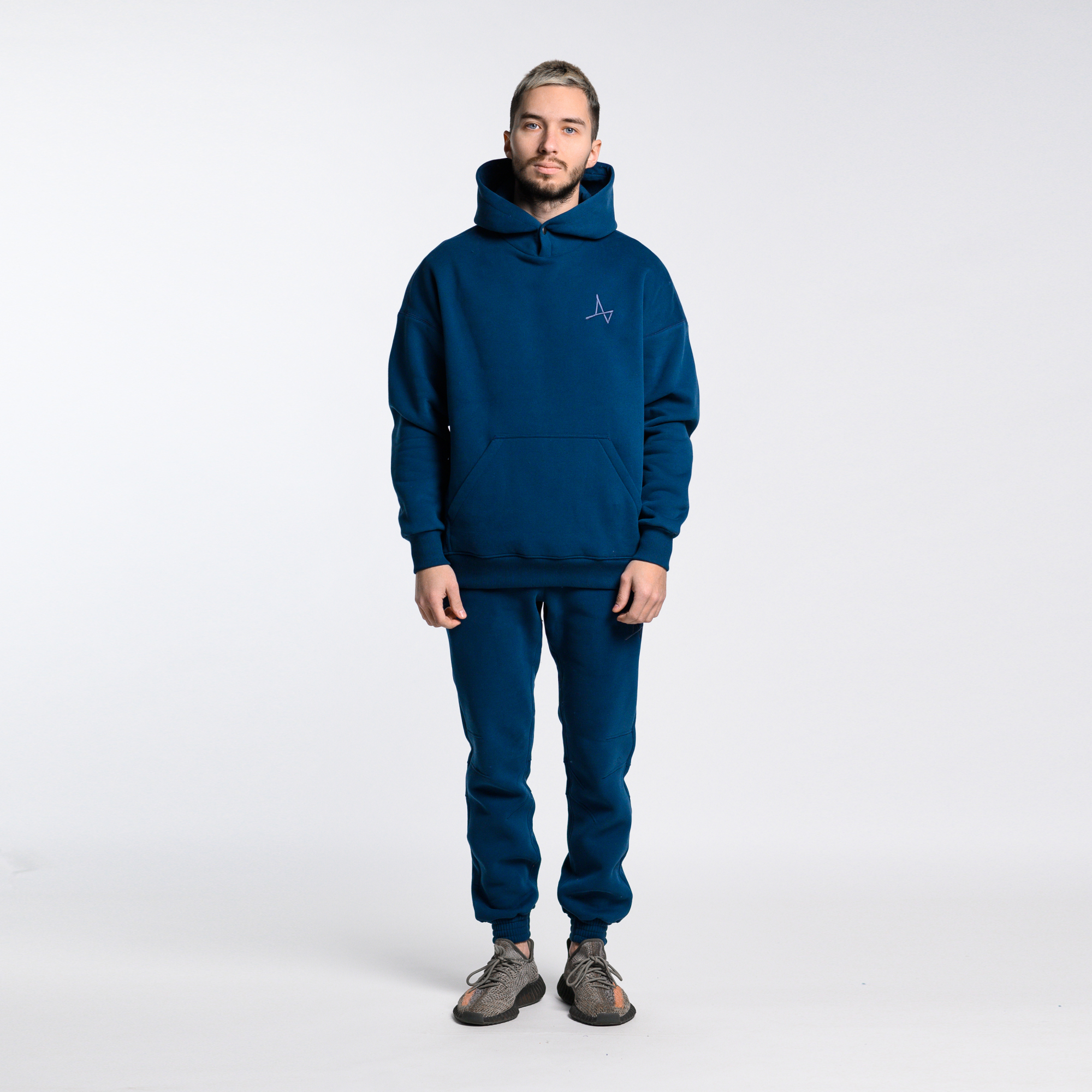 Утепленное худи Simple Velur