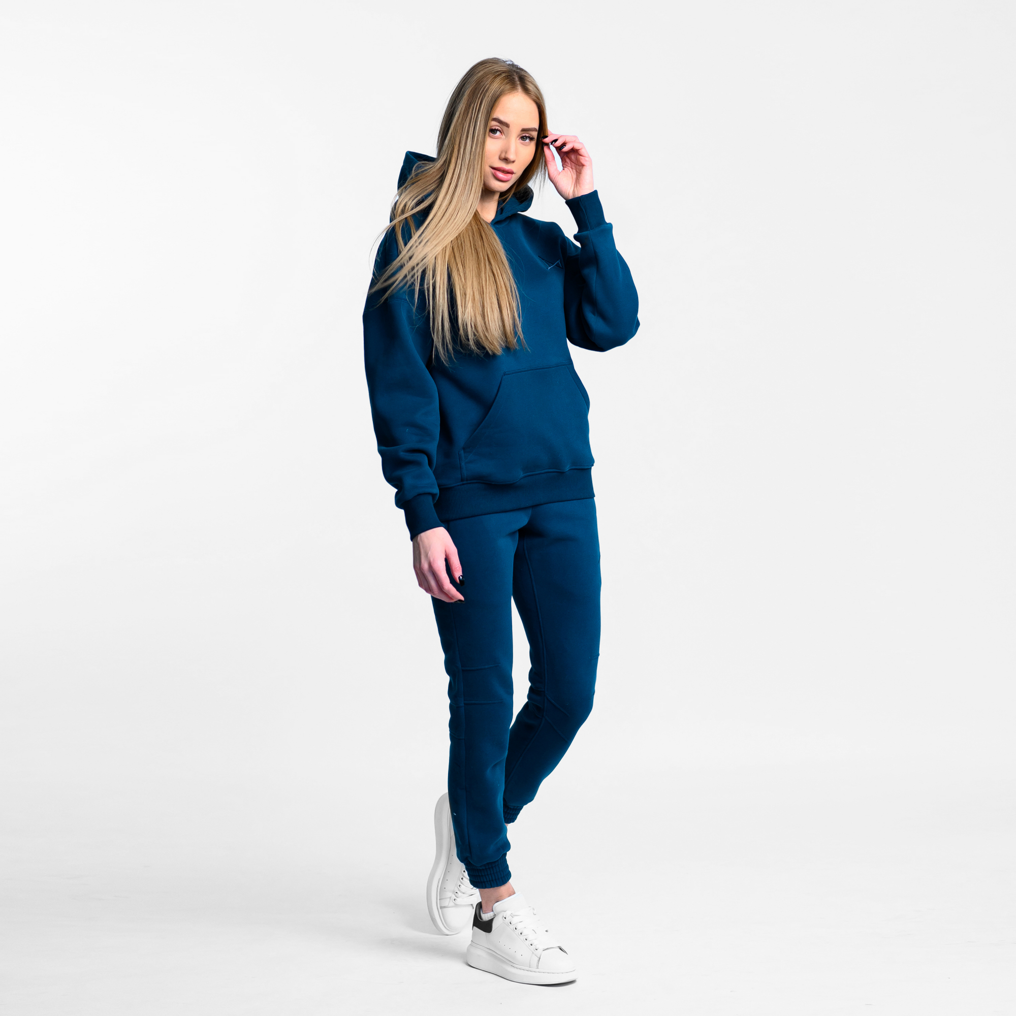 Утепленное худи Simple Velur