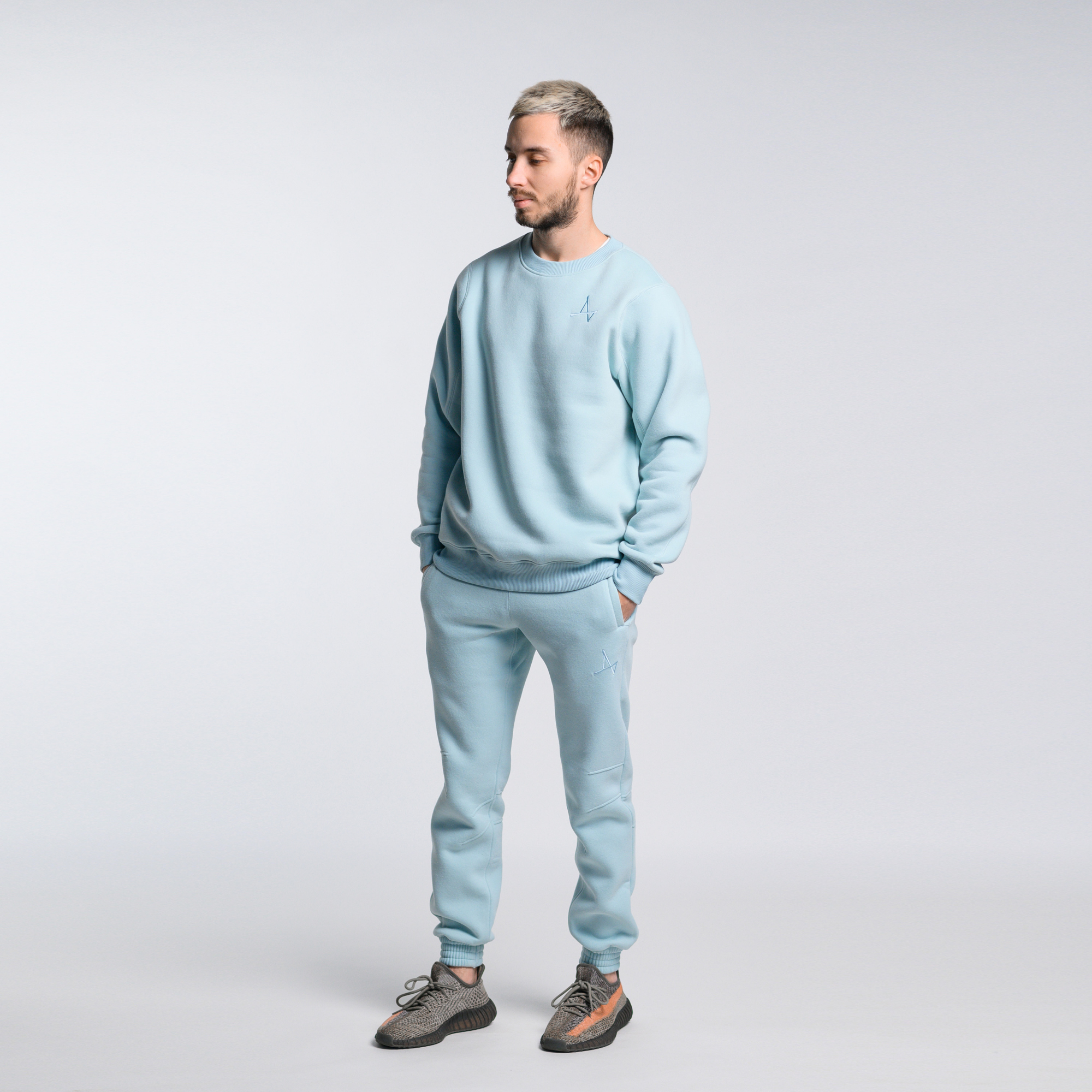 Утепленный свитшот Simple Velur