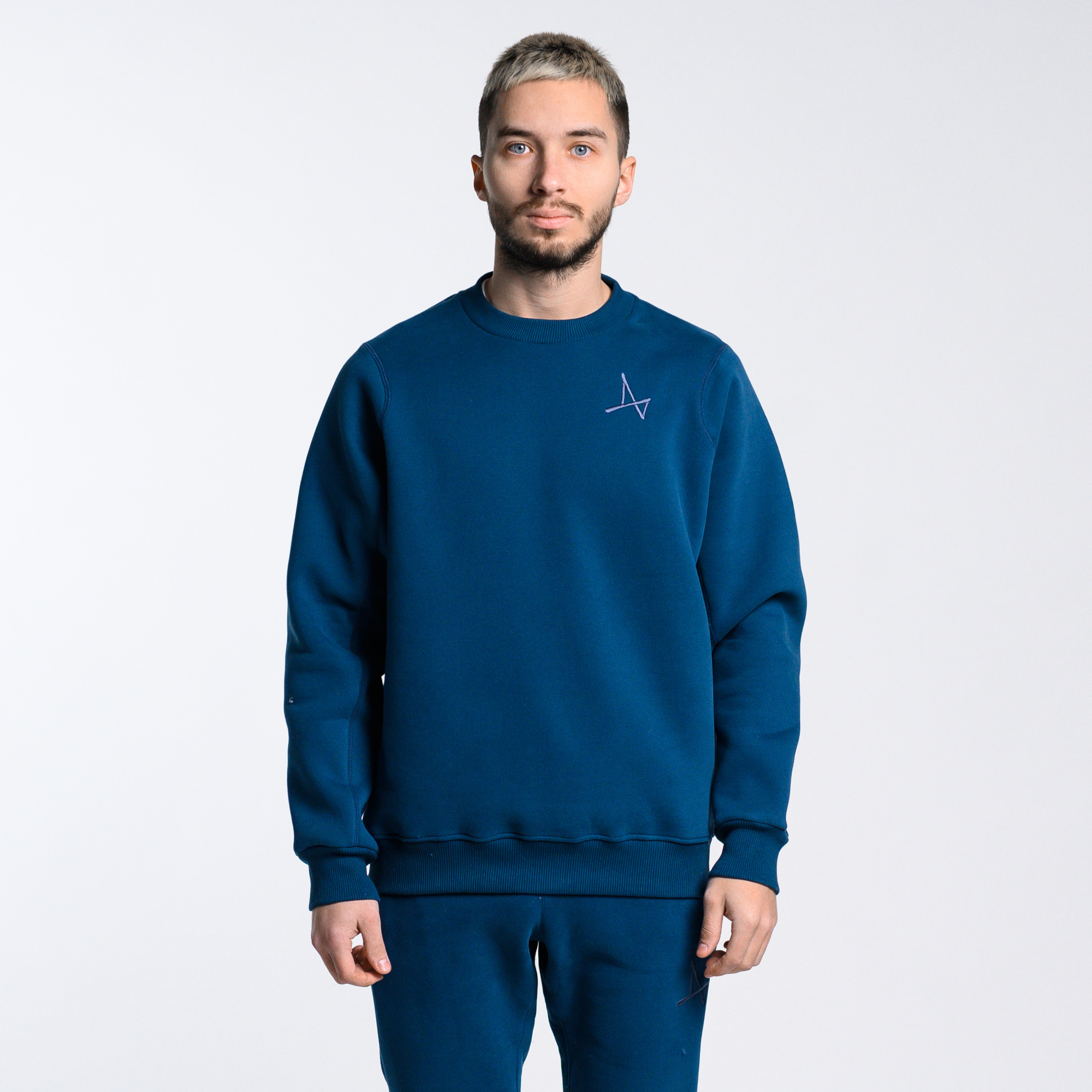 Утепленный свитшот Simple Velur