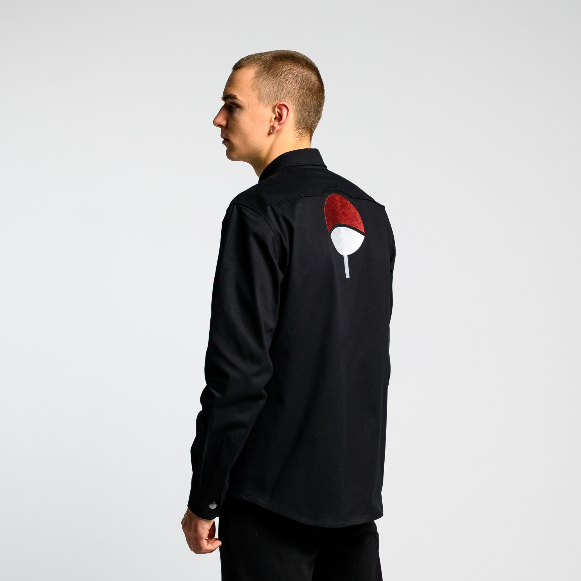 Рубашка Uchiha Clan