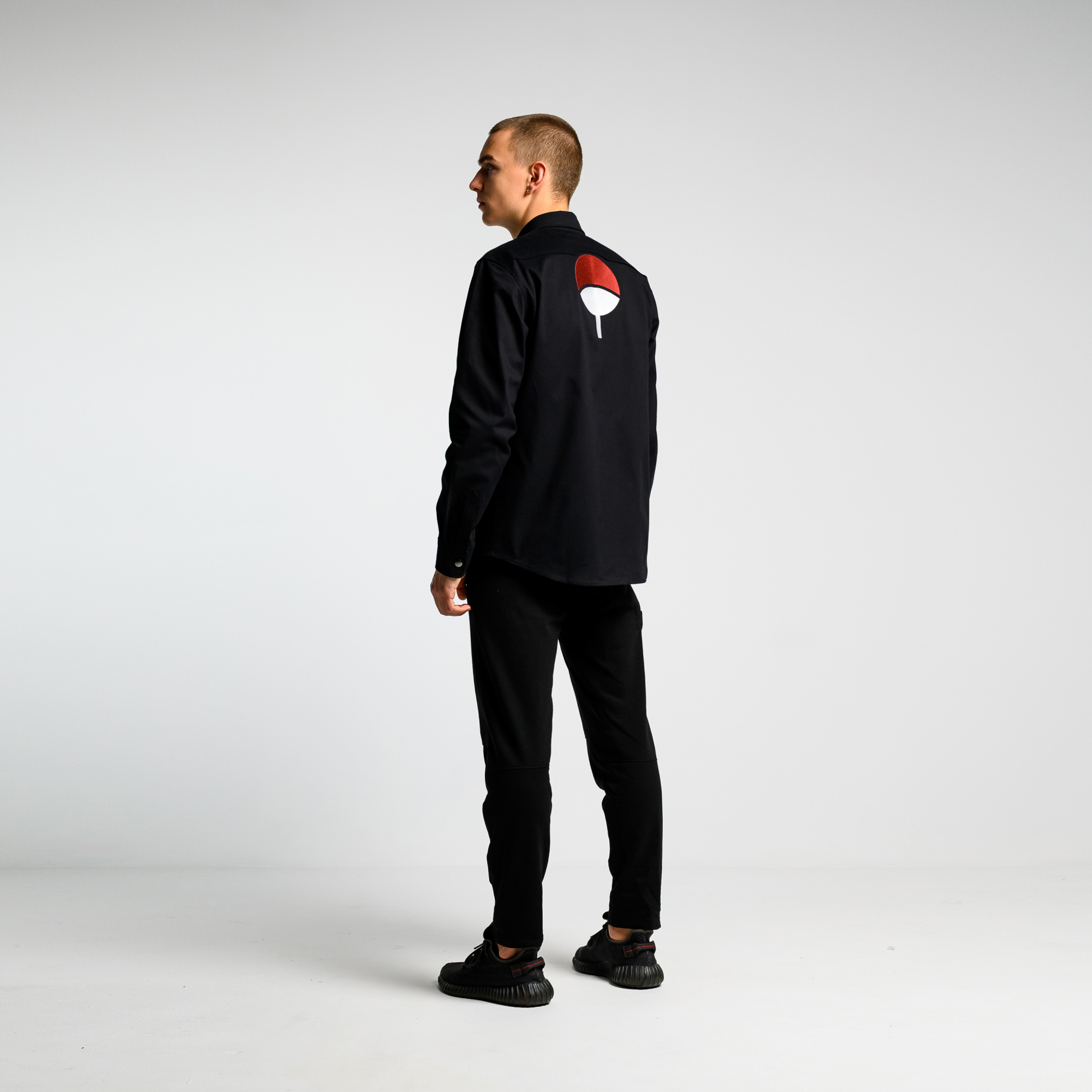 Рубашка Uchiha Clan