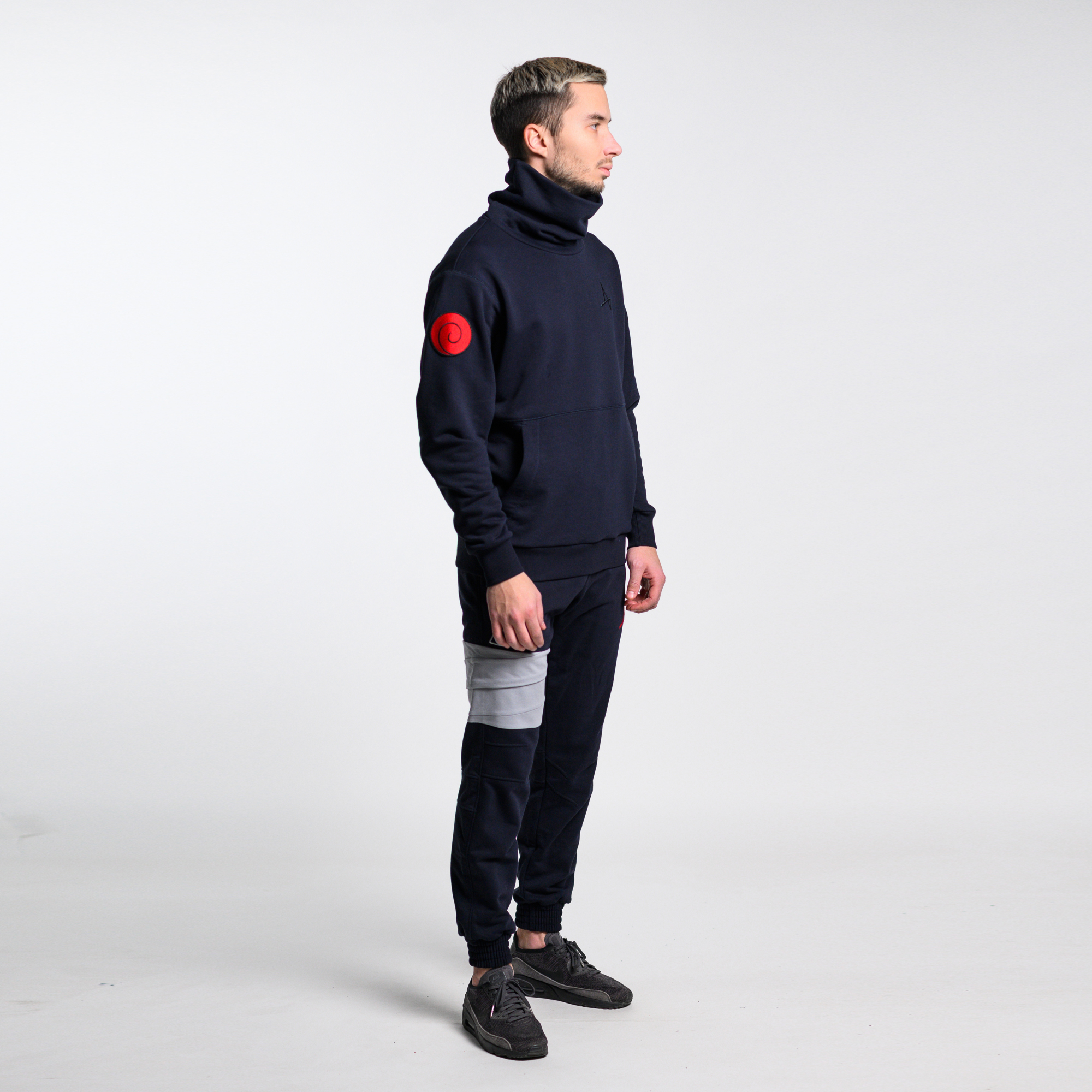 Свитшот горло-труба Konoha