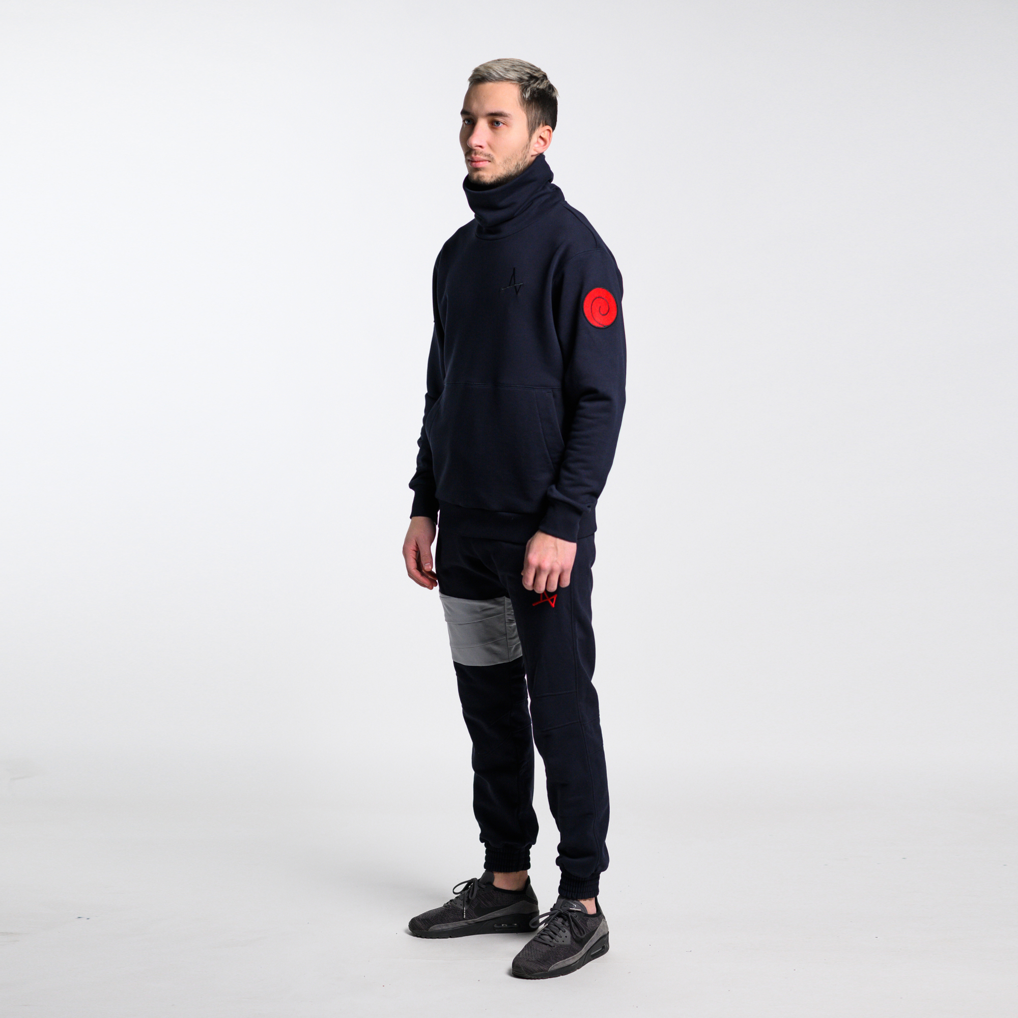 Свитшот горло-труба Konoha