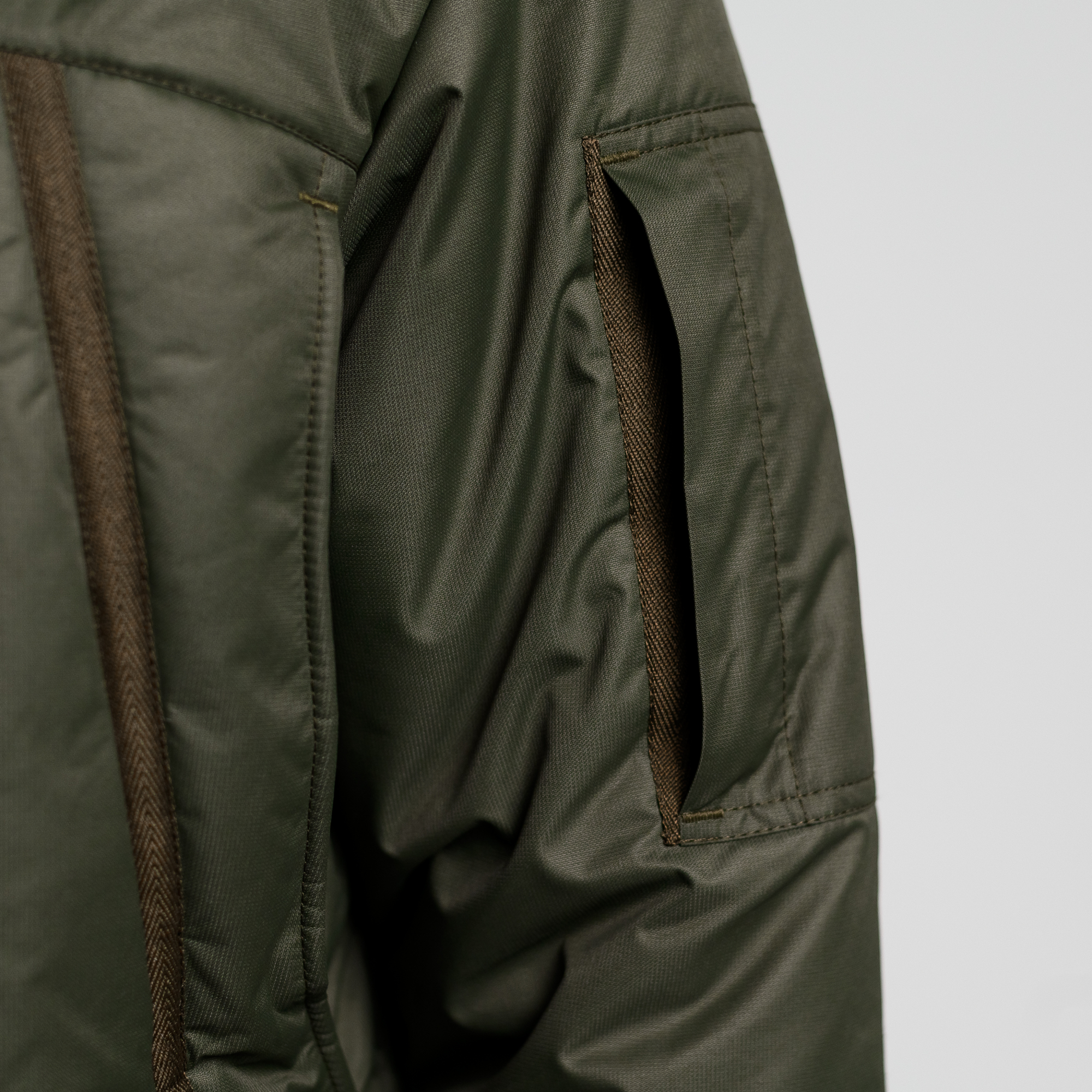 Аляска Индивид Хаки