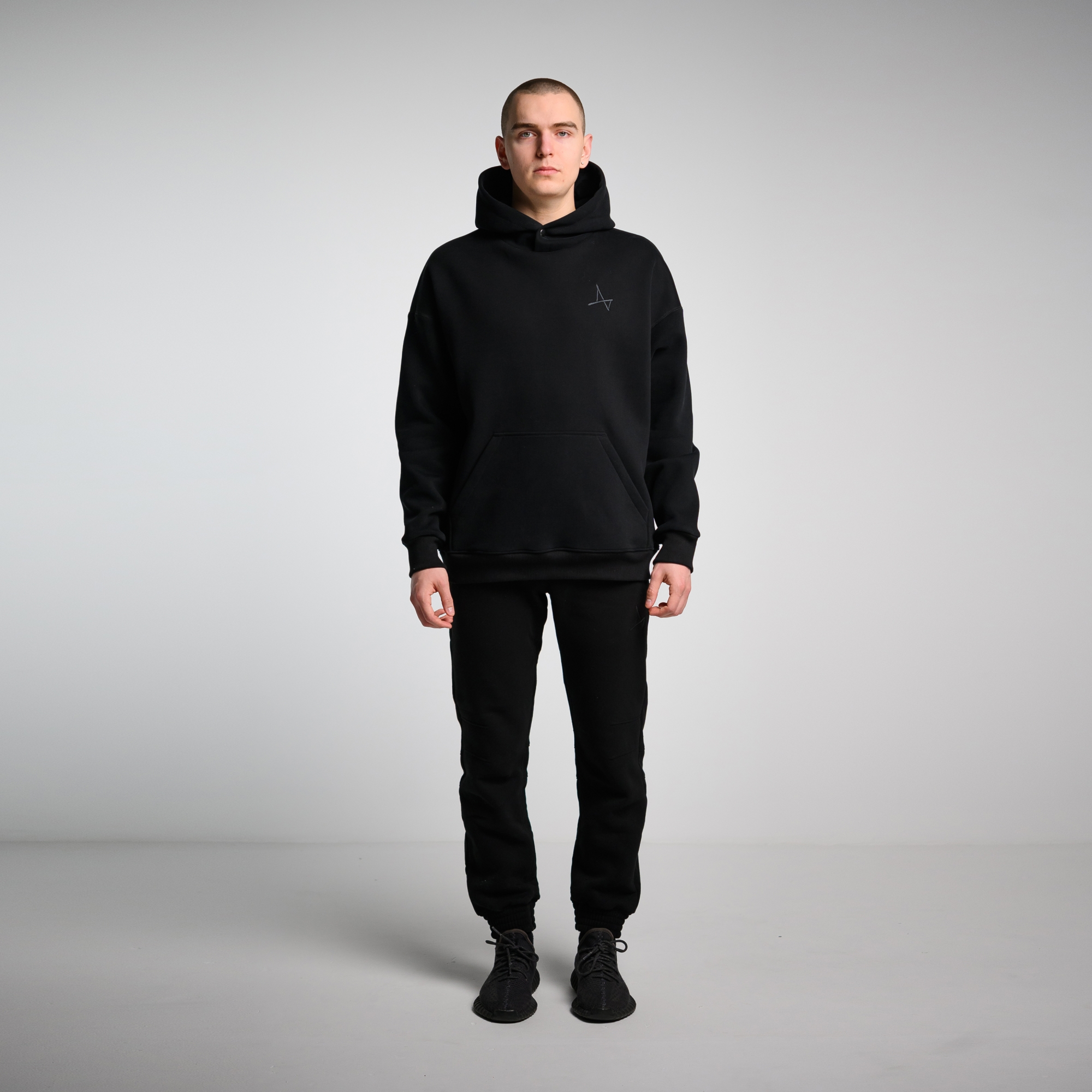 Утеплённое худи Simple Velur