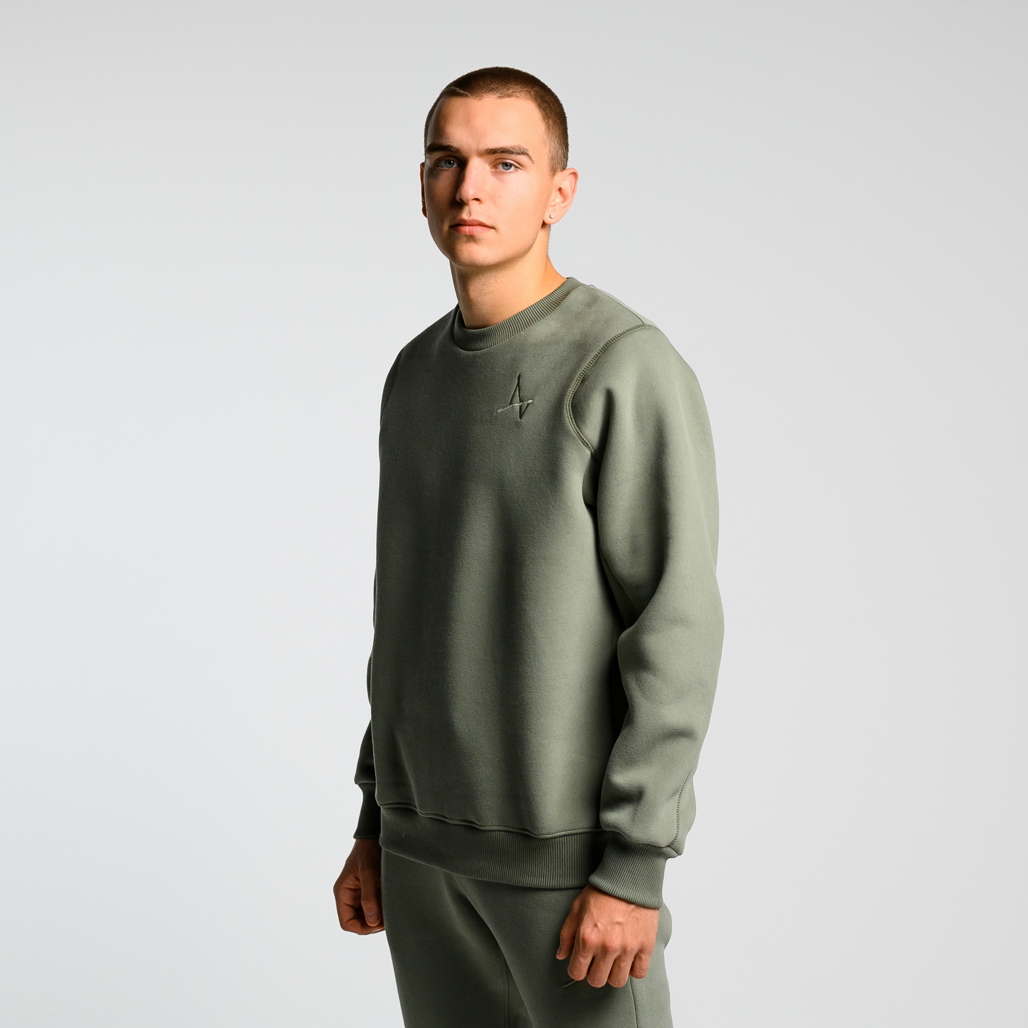 Утепленный свитшот Simple Velur