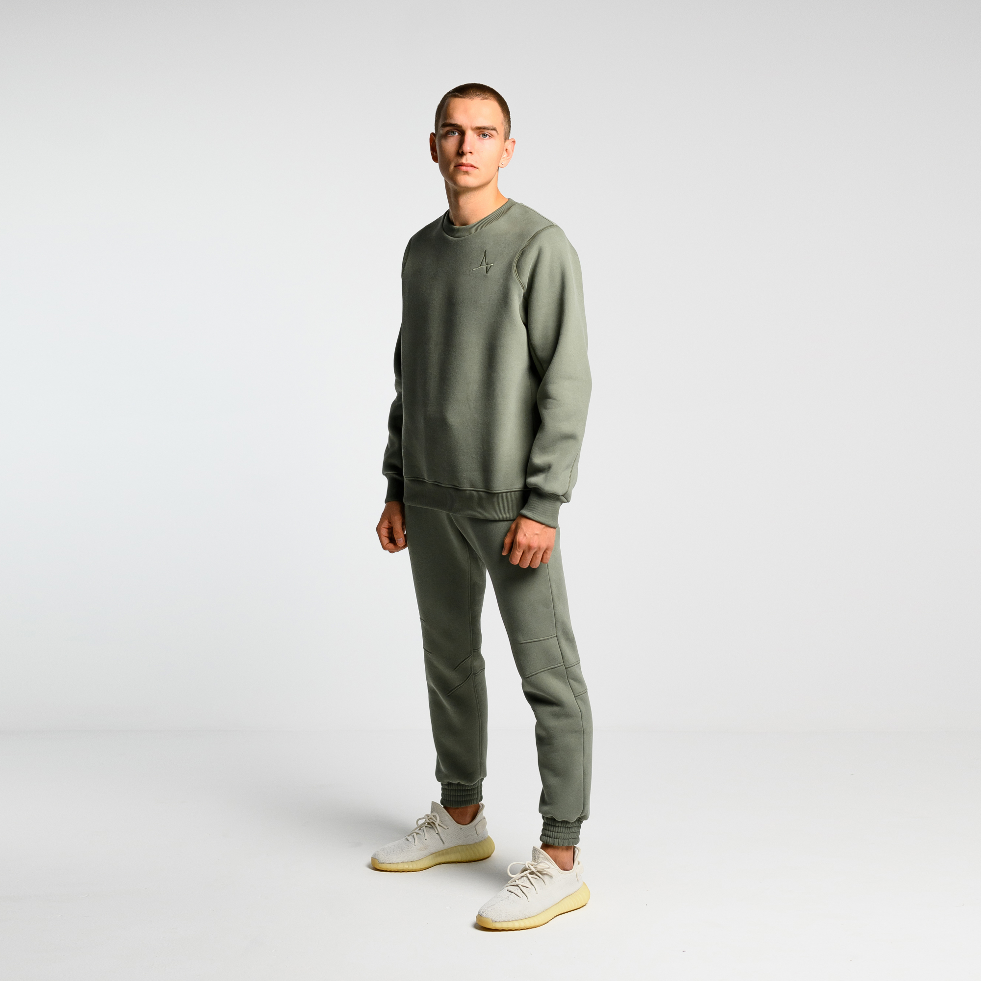 Утепленный свитшот Simple Velur