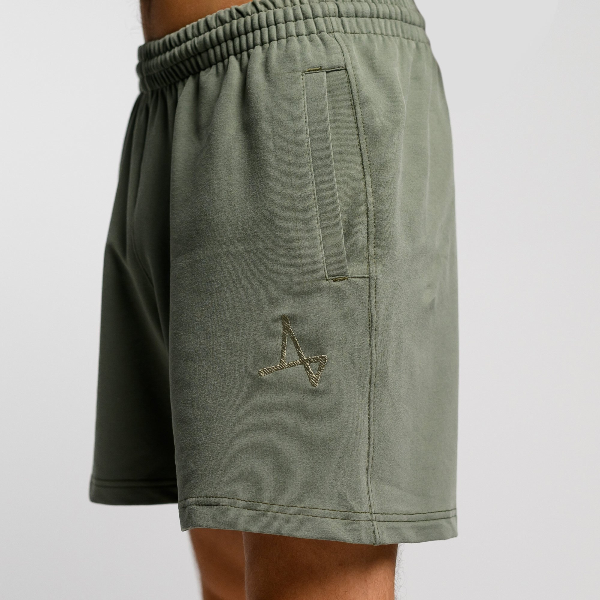 Шорты Simple 3 Velur лёгкие