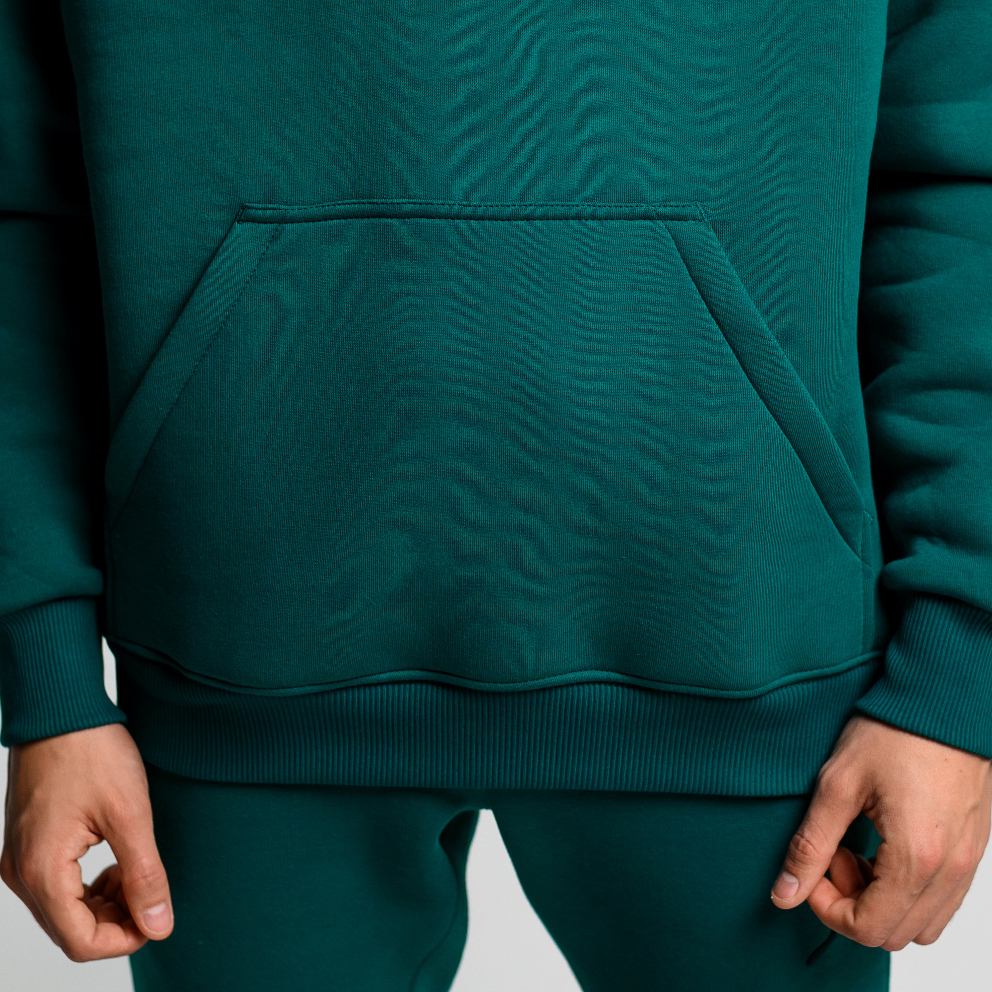 Утеплённое худи Simple c кнопкой