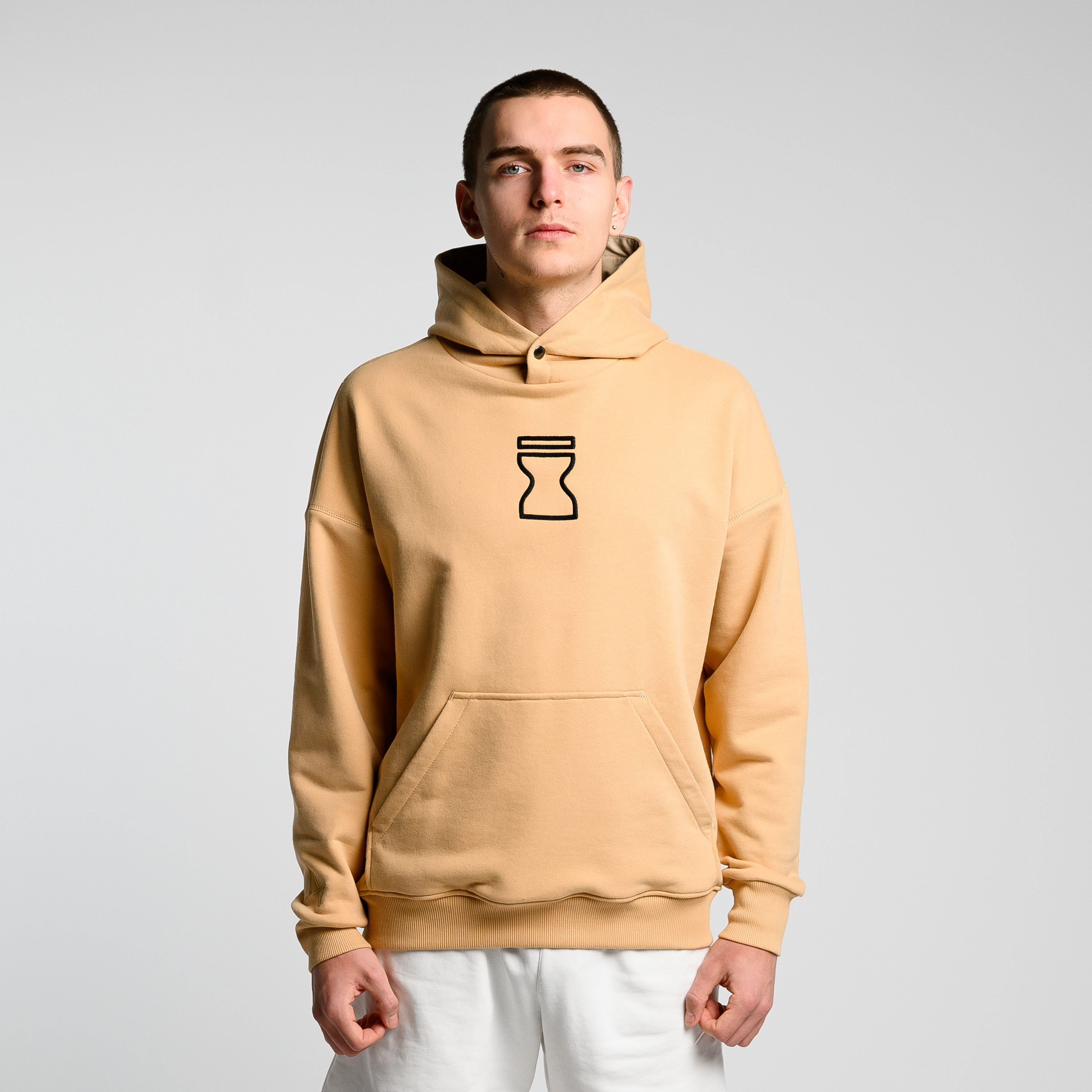 

Худи с кнопкой Деревня Скрытого Песка, Бежевый