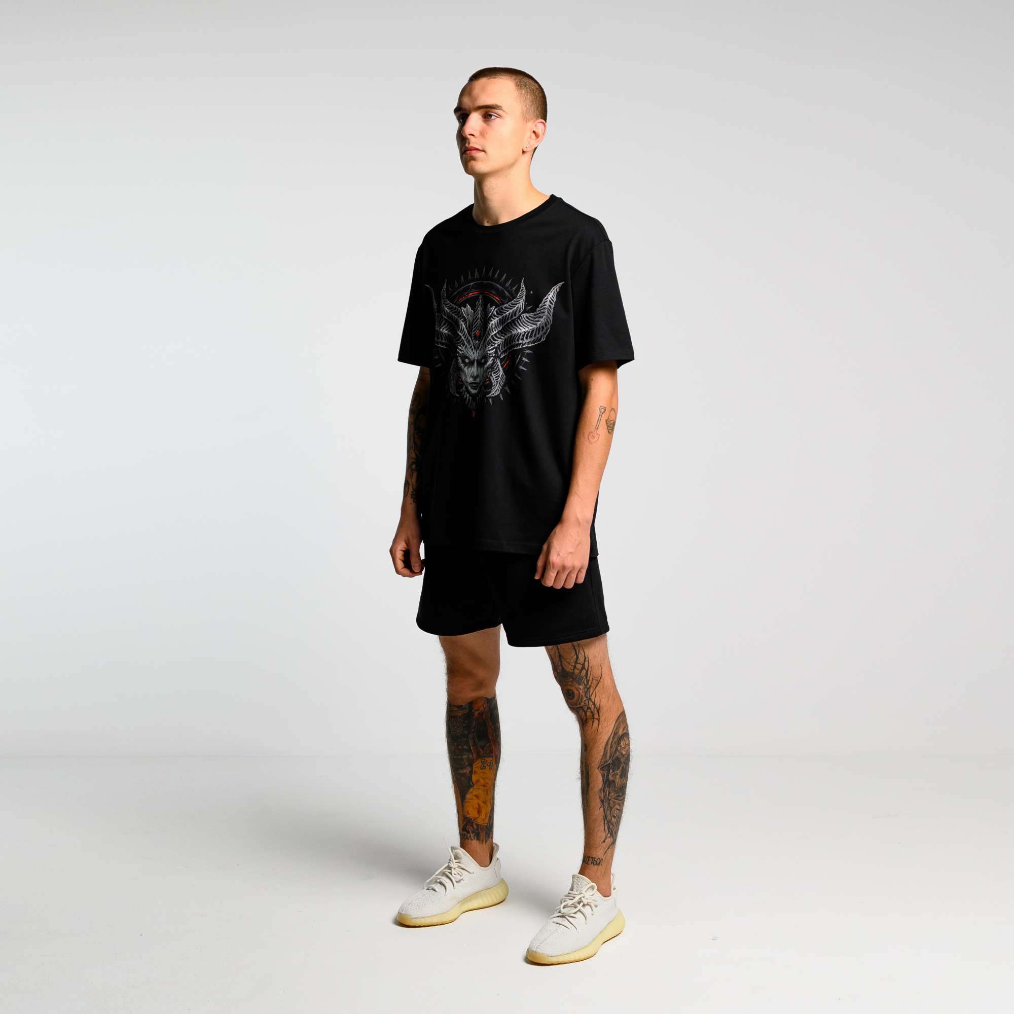 Футболка Lilith