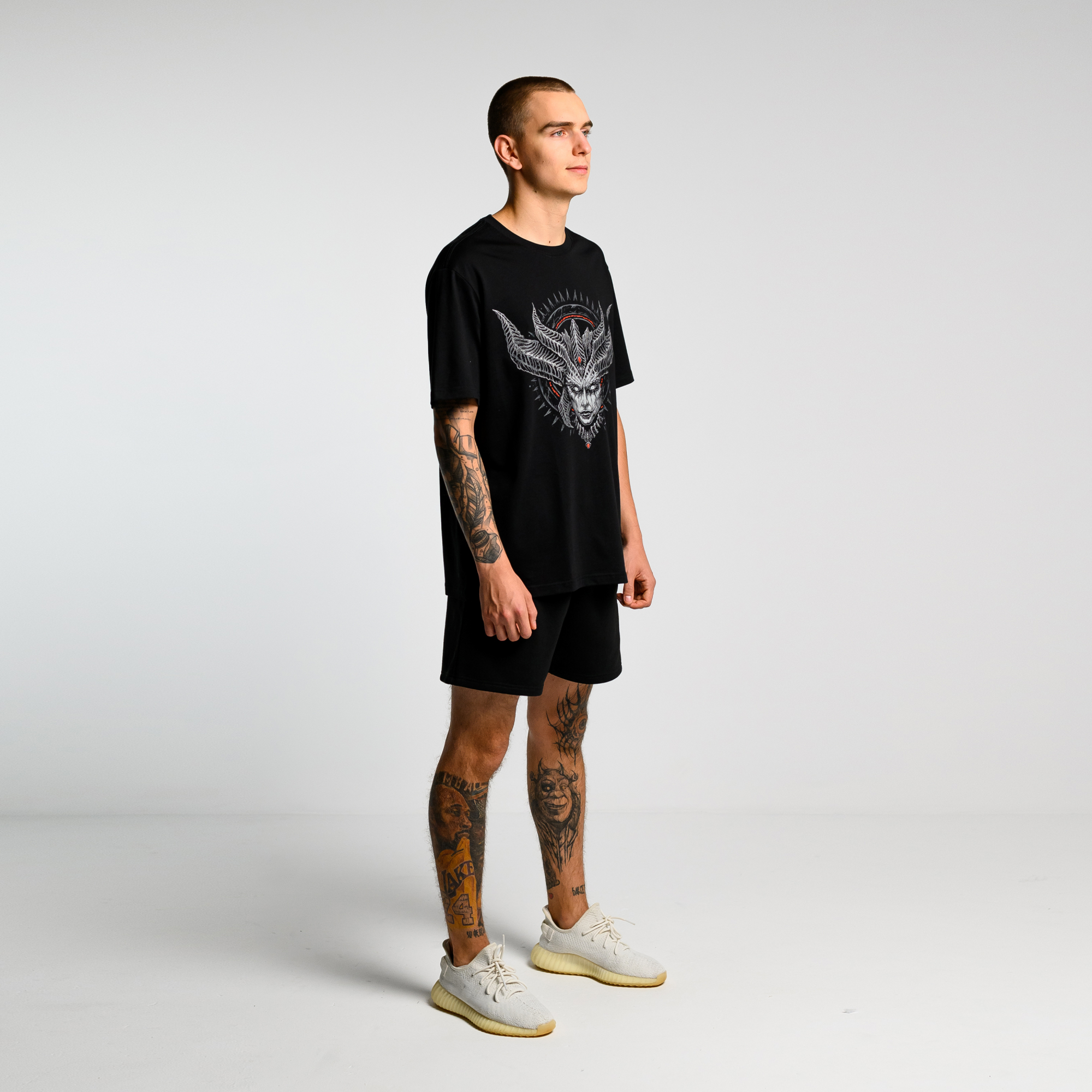 Футболка Lilith