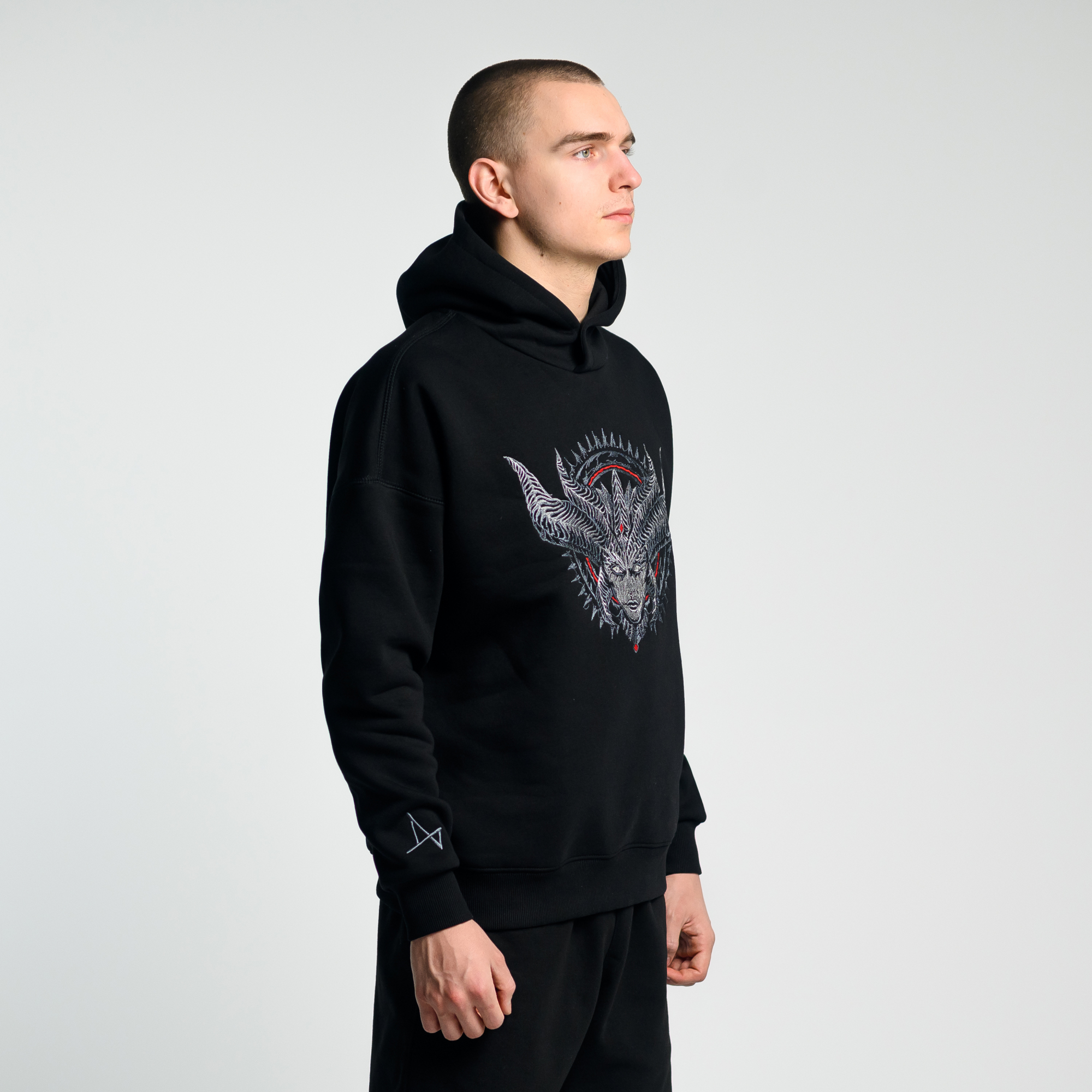 Утепленное худи с кнопкой Lilith