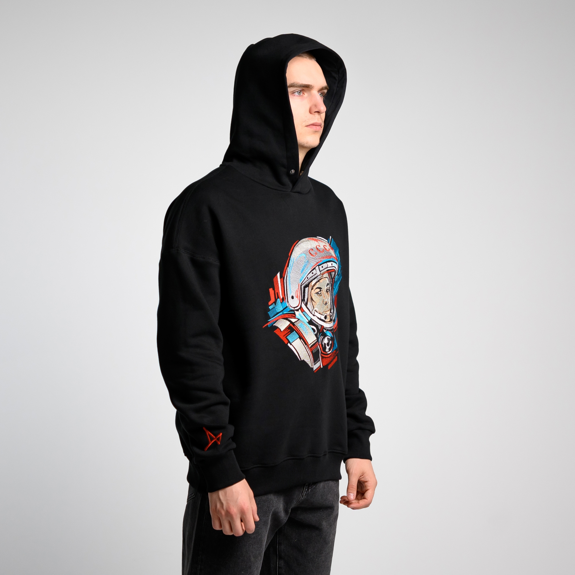 Утепленное худи с кнопкой Гагарин