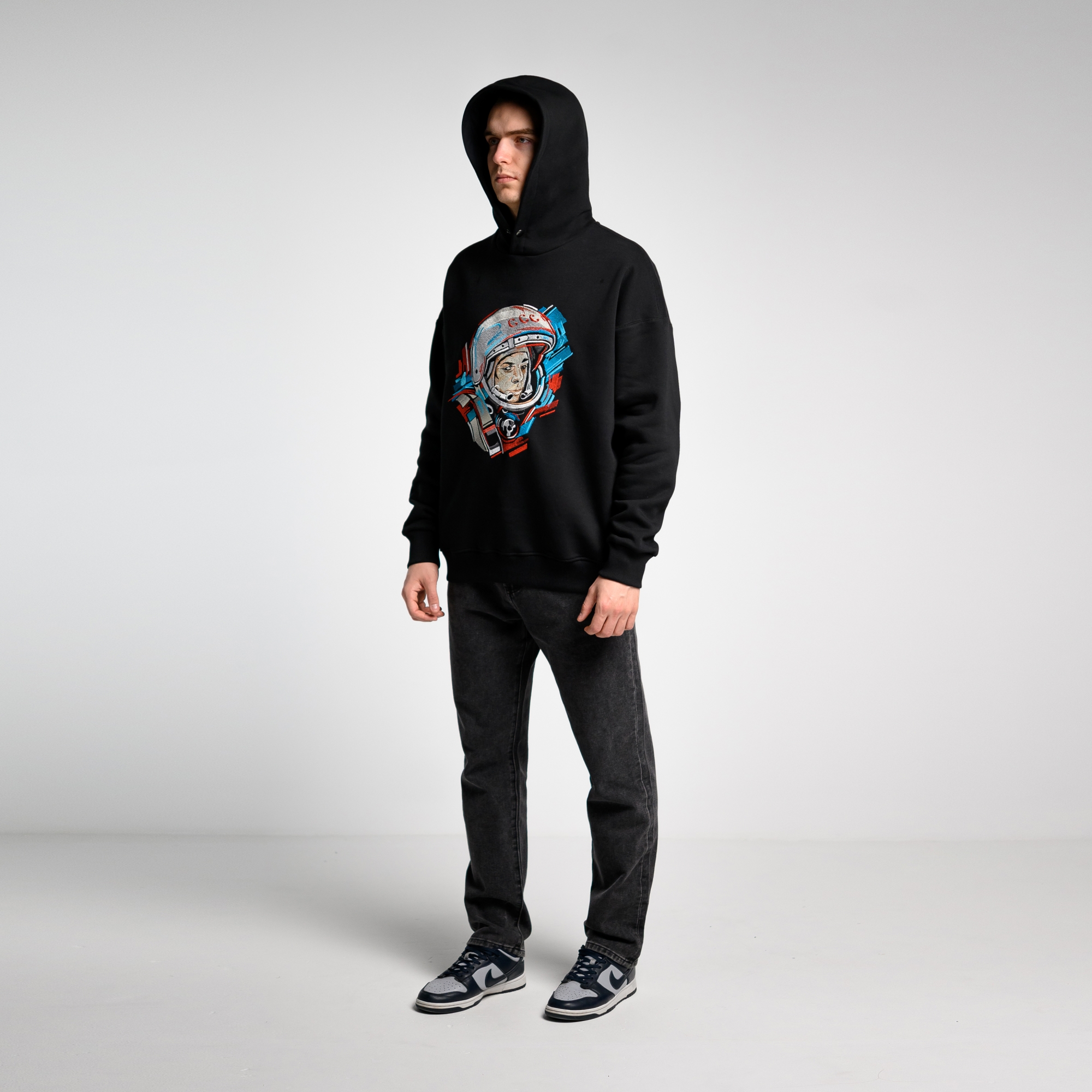 Утепленное худи с кнопкой Гагарин