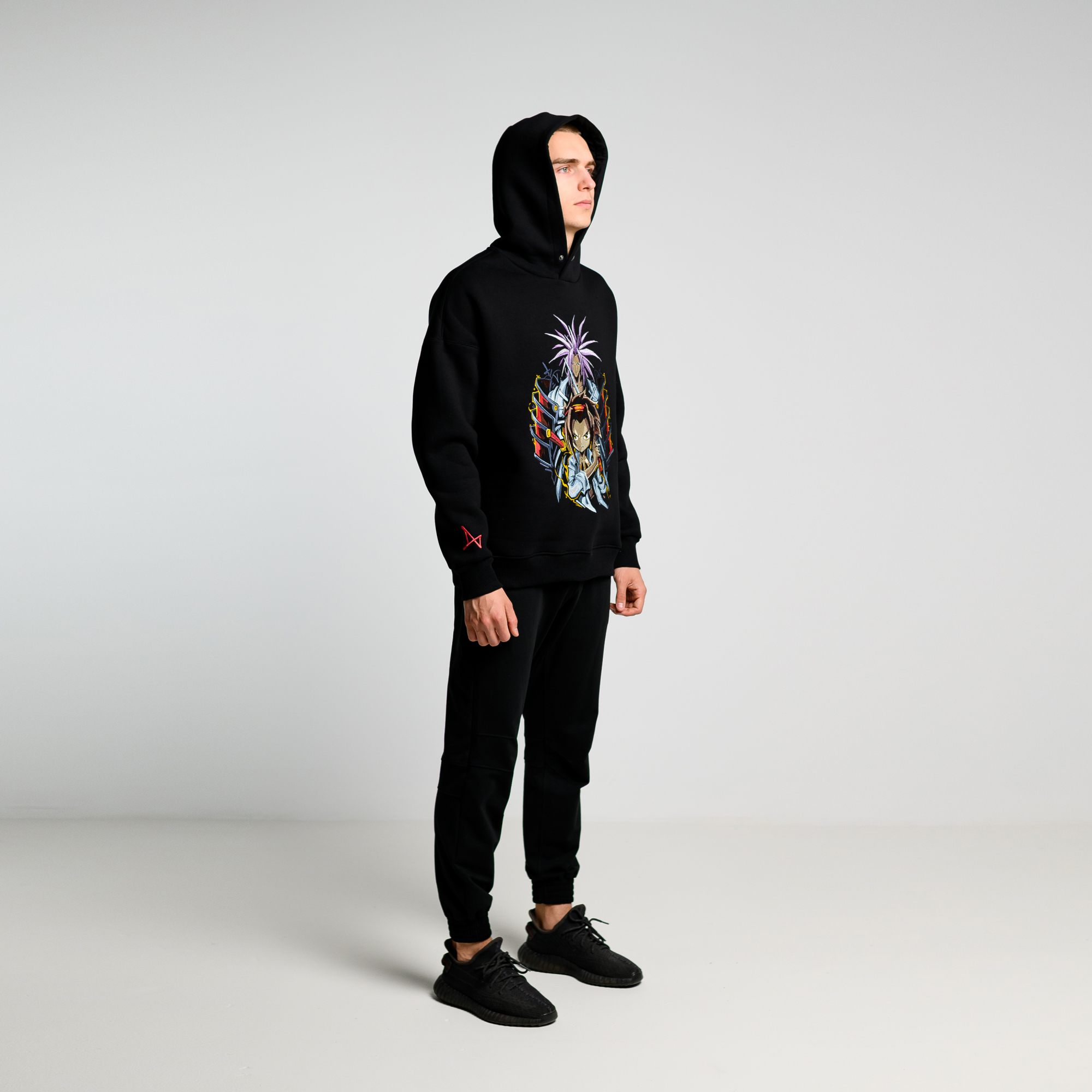 Утепленное худи с кнопкой Shaman King