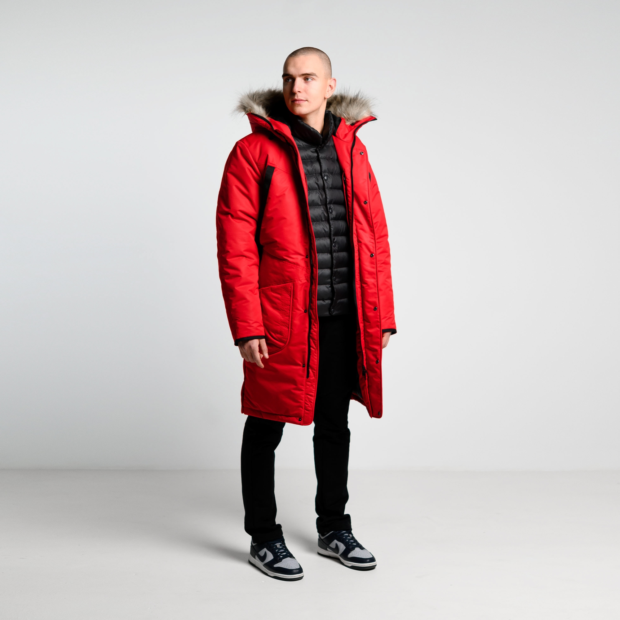 Легкий пуховой жилет